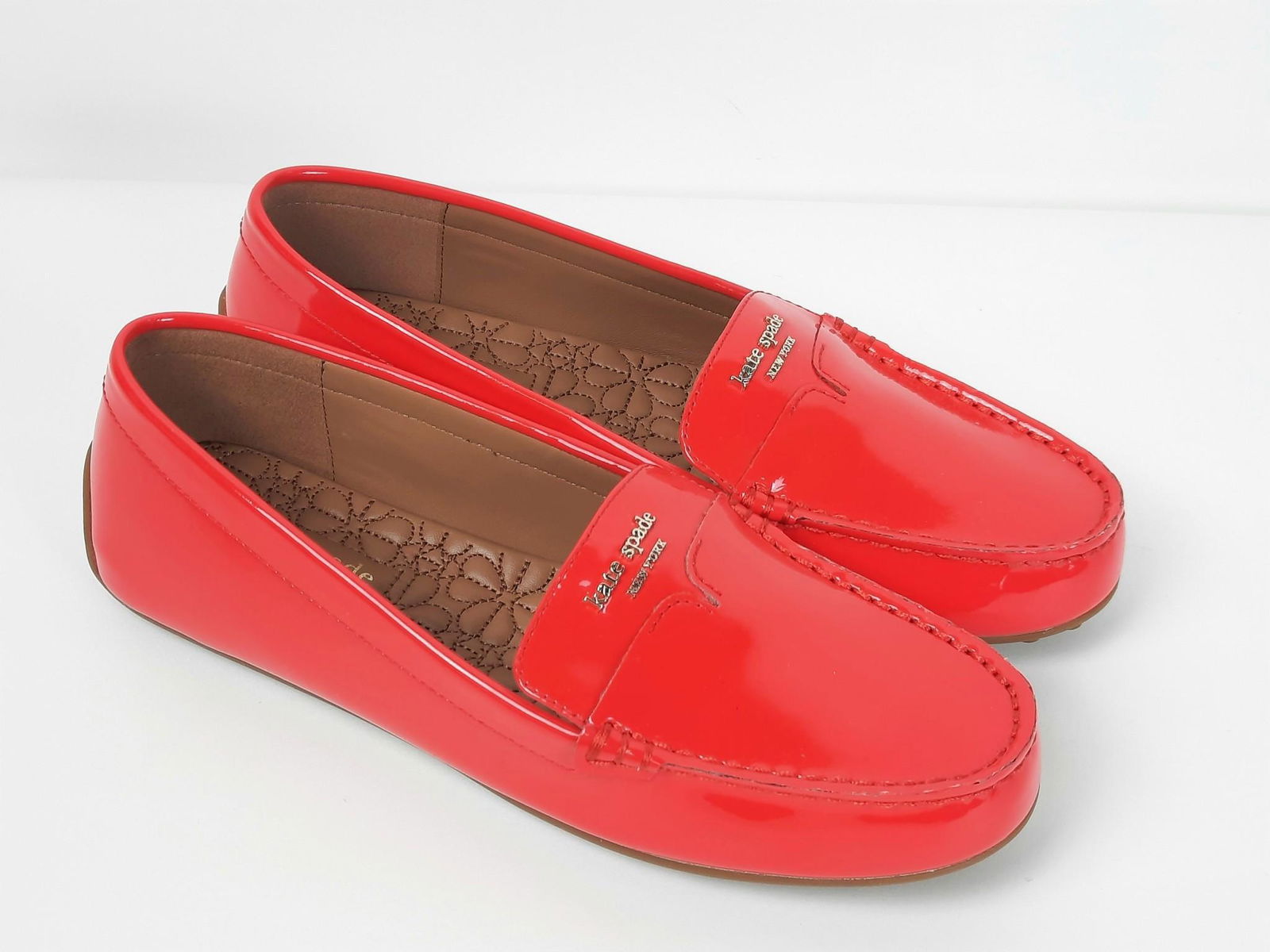 Kate Spade Coral Loafers: New without box. Size 8B. LR IMPORTANT: Before bidding, please read the terms and conditions. When you registered for the auction you agreed to these terms and will be required to comply with them.