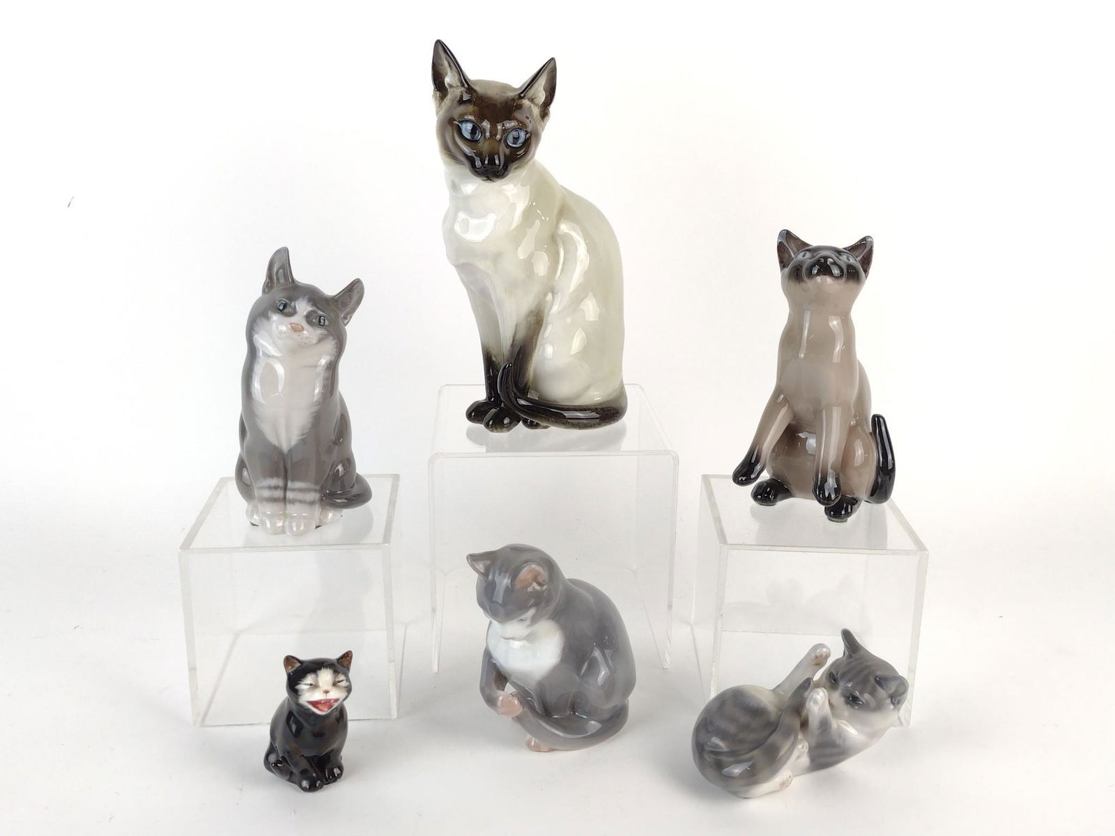 6 Cat Figurines Incl Hutschenreuther (1 of 7)