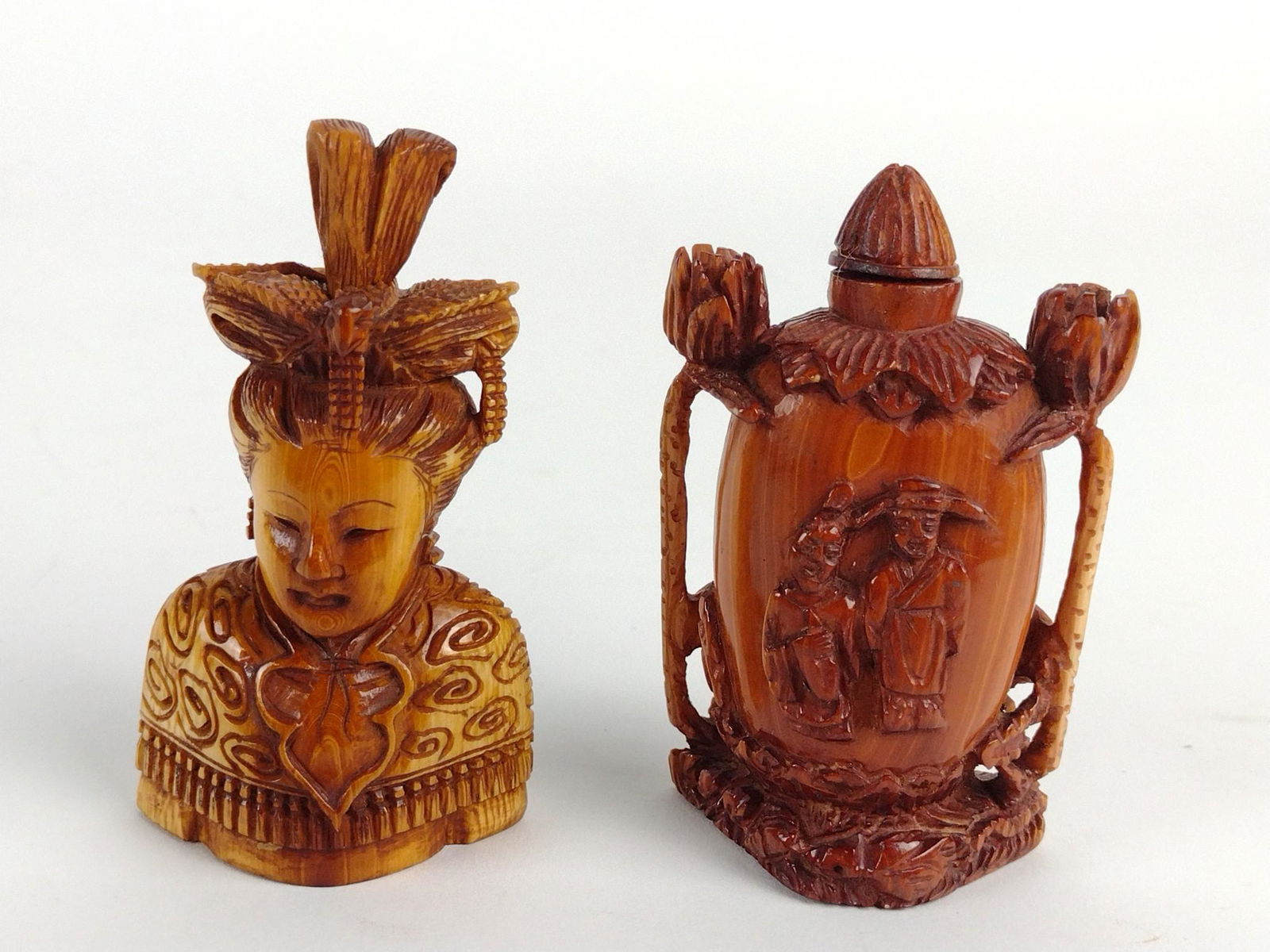 2 Asian Snuff Bottles (1 of 5)