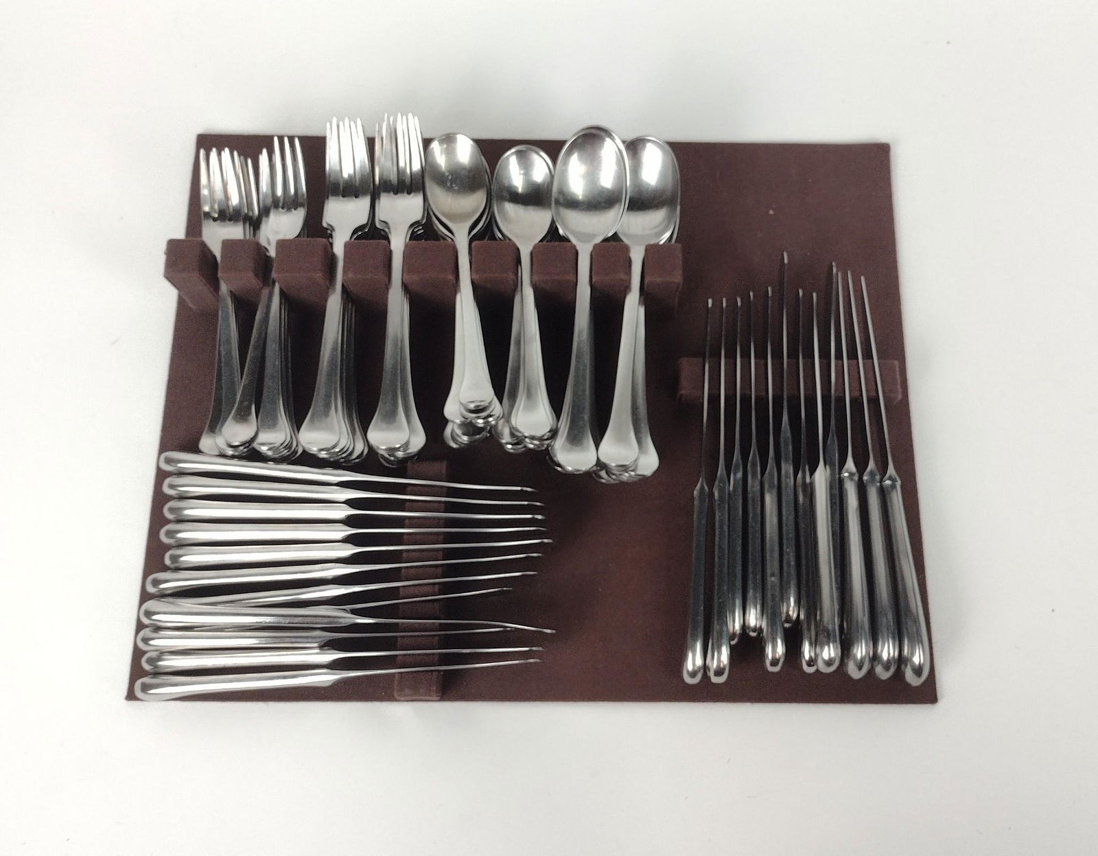 100 Pcs Dansk "Cordon" Flatware (1 of 3)