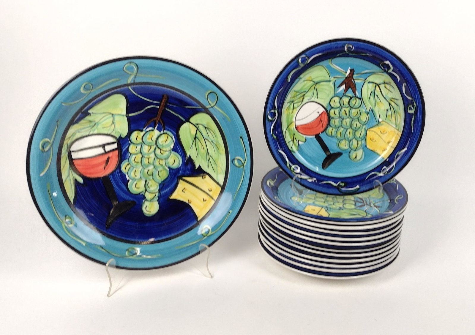 13 Pc Basiq Pasta Set: Includes serving dish and 12 pasta plates. 10-3/4" to 14-1/4" wide. MEG IMPORTANT: Before bidding, please read the terms and conditions. When you registered for the auction you agreed to these terms a
