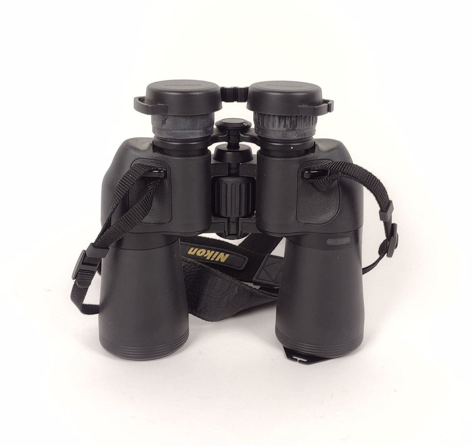 Nikon Action Binoculars (1 of 3)