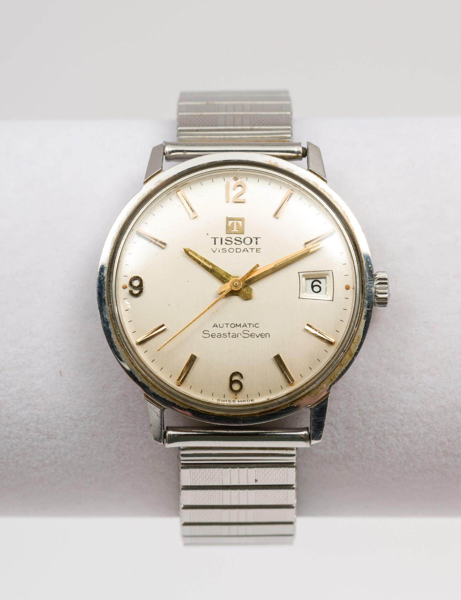 Tissot Seastar Seven Visodate Gentleman's Wrist  Watch (1 of 4)