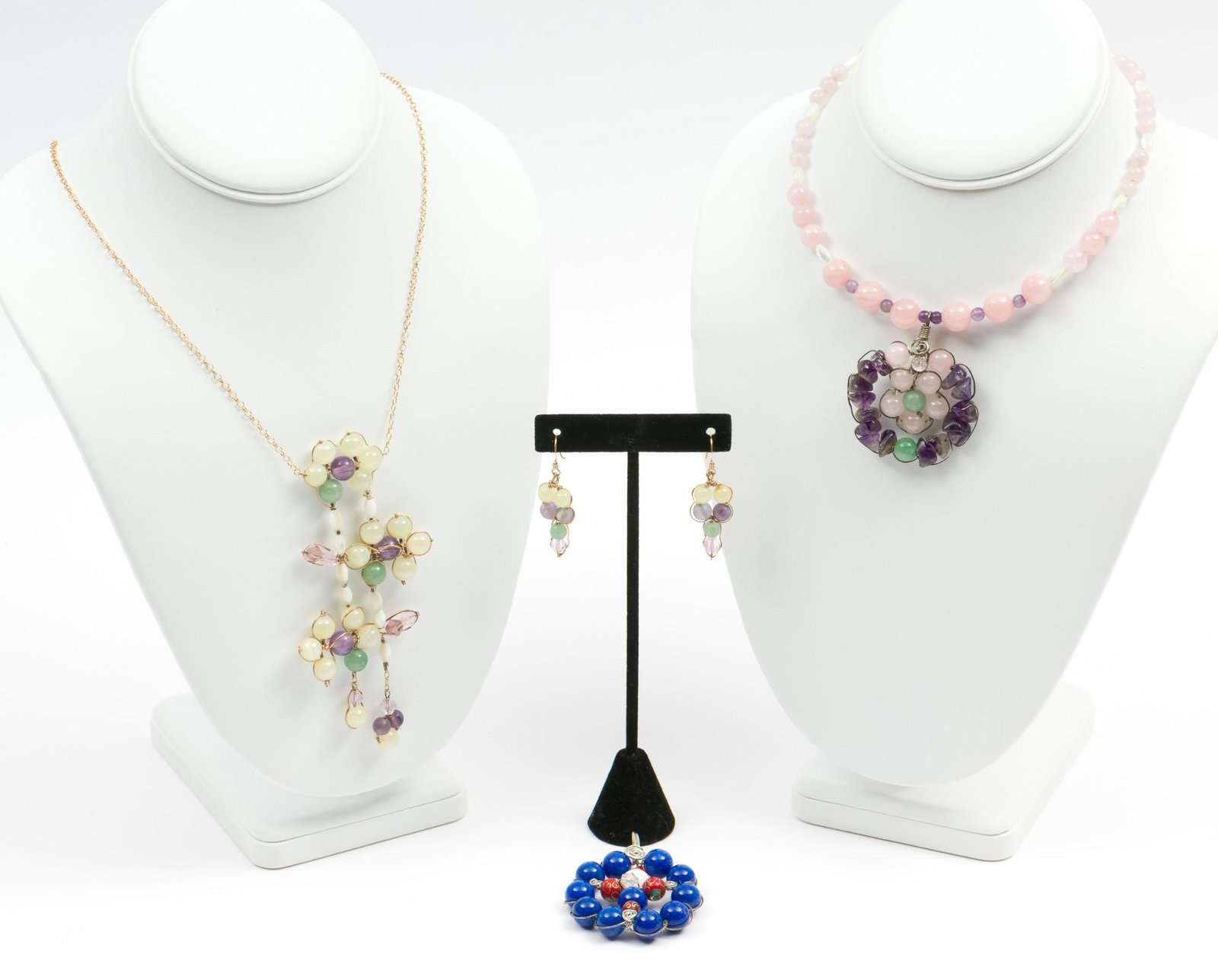 4 Pcs Bead & Stone Jewelry Incl Earrings: Includes necklace, choker, pendant, and earrings. Pendants 2-1/4" to 4-1/2" long. Choker 3" diameter. Necklace 19" long. Earrings 2" long. DP. IMPORTANT: Before bidding, please read the terms and cond