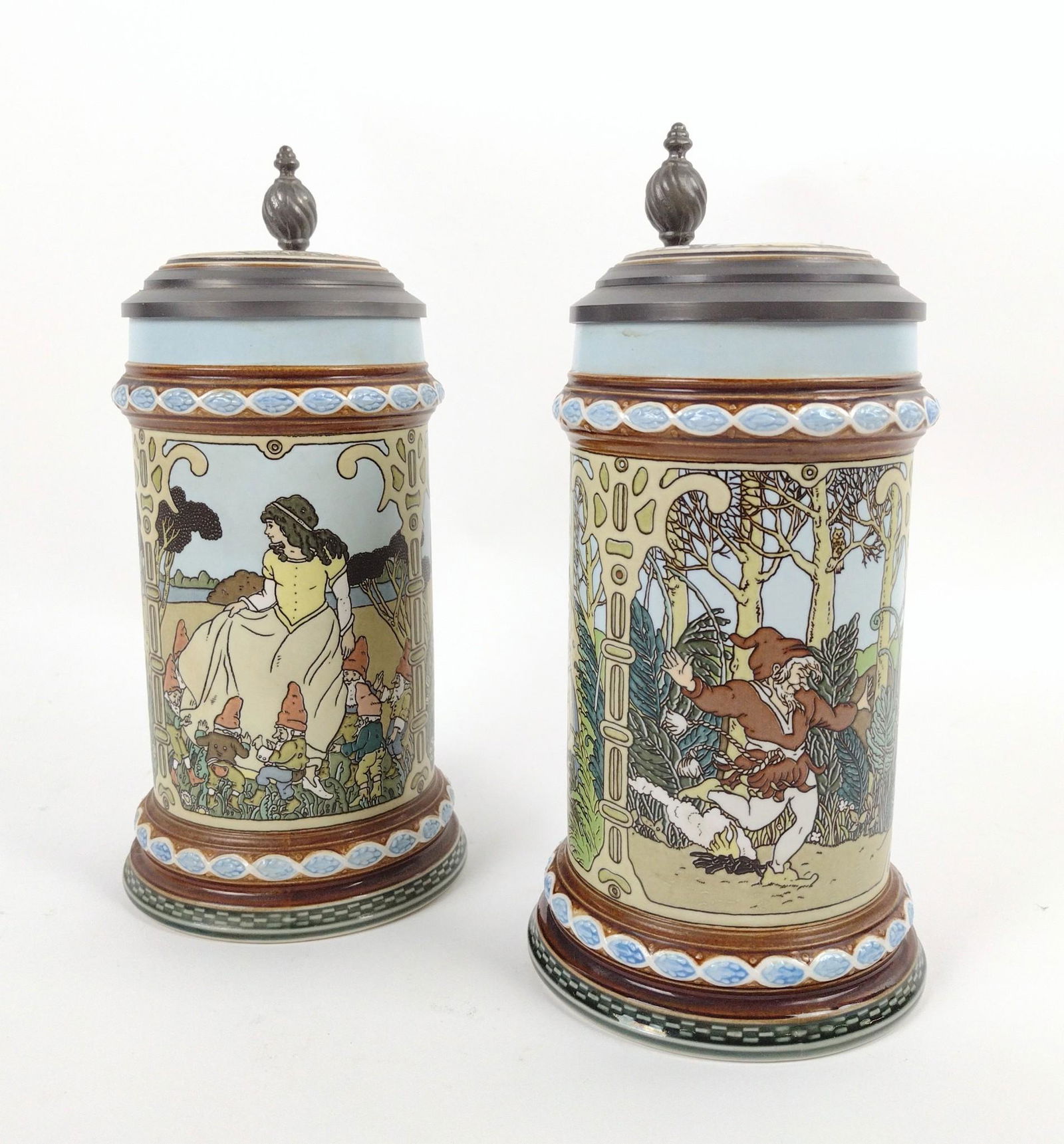 2 Villeroy and Boch Fairy Tale Steins (1 of 4)