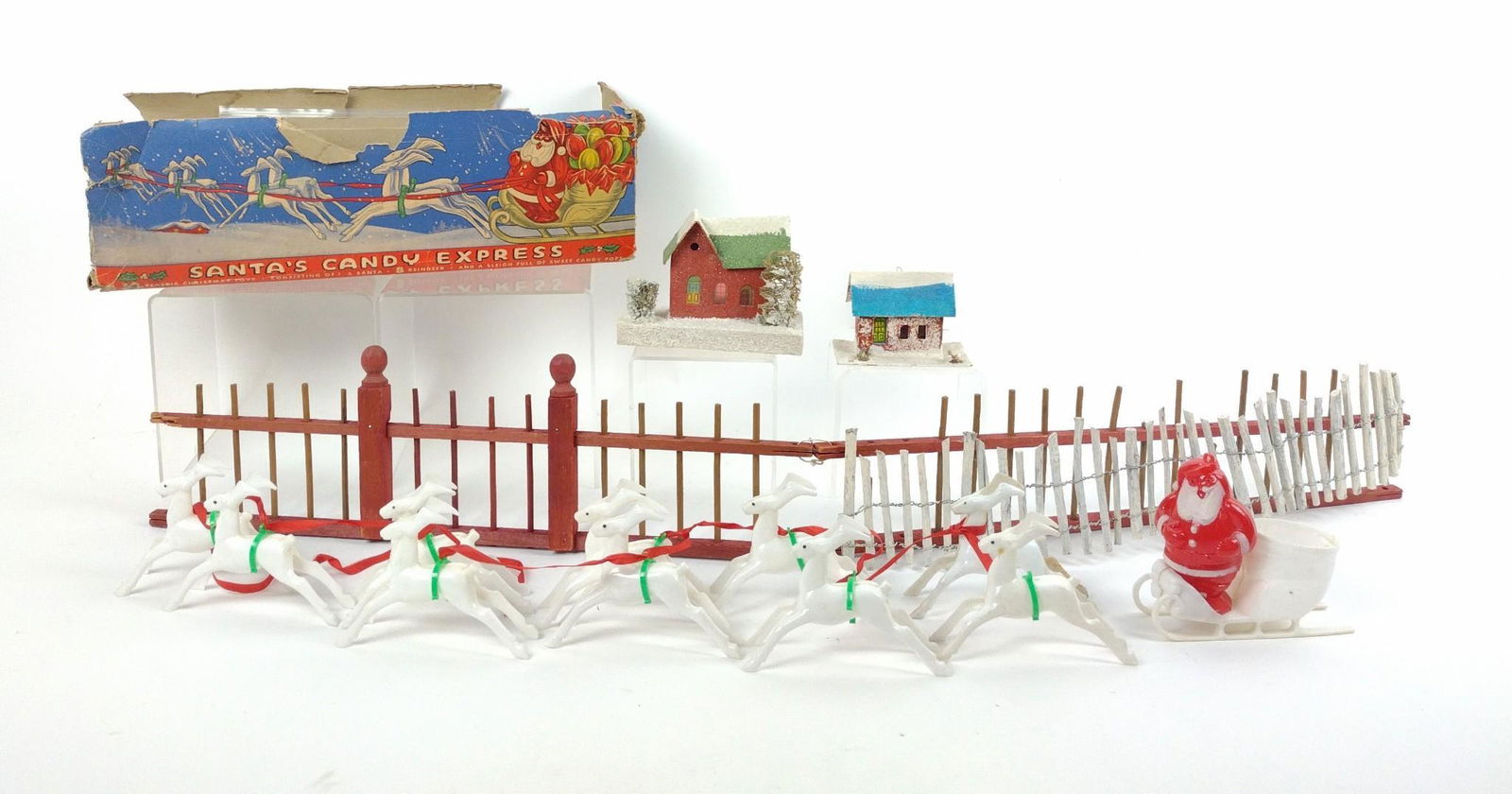 5 Vintage Christmas Decorations Incl Santa's Carole Express (1 of 2)