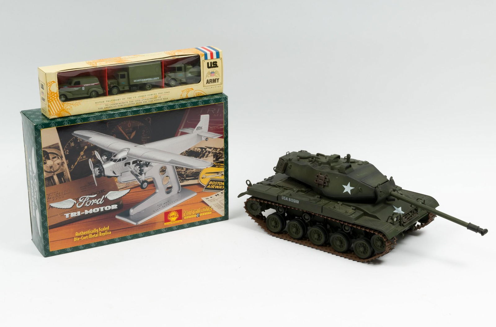 3 Military and Plane Models Incl Ford (1 of 5)