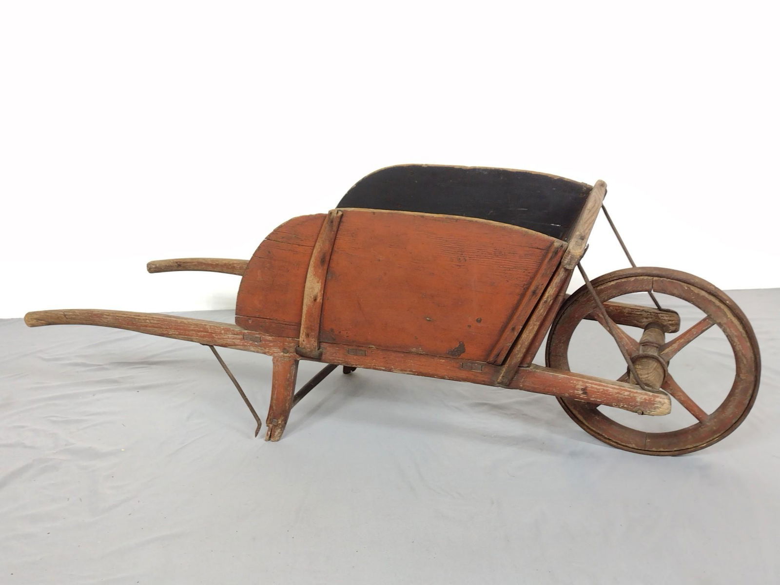 Primitive Child's Wheelbarrow (1 of 6)