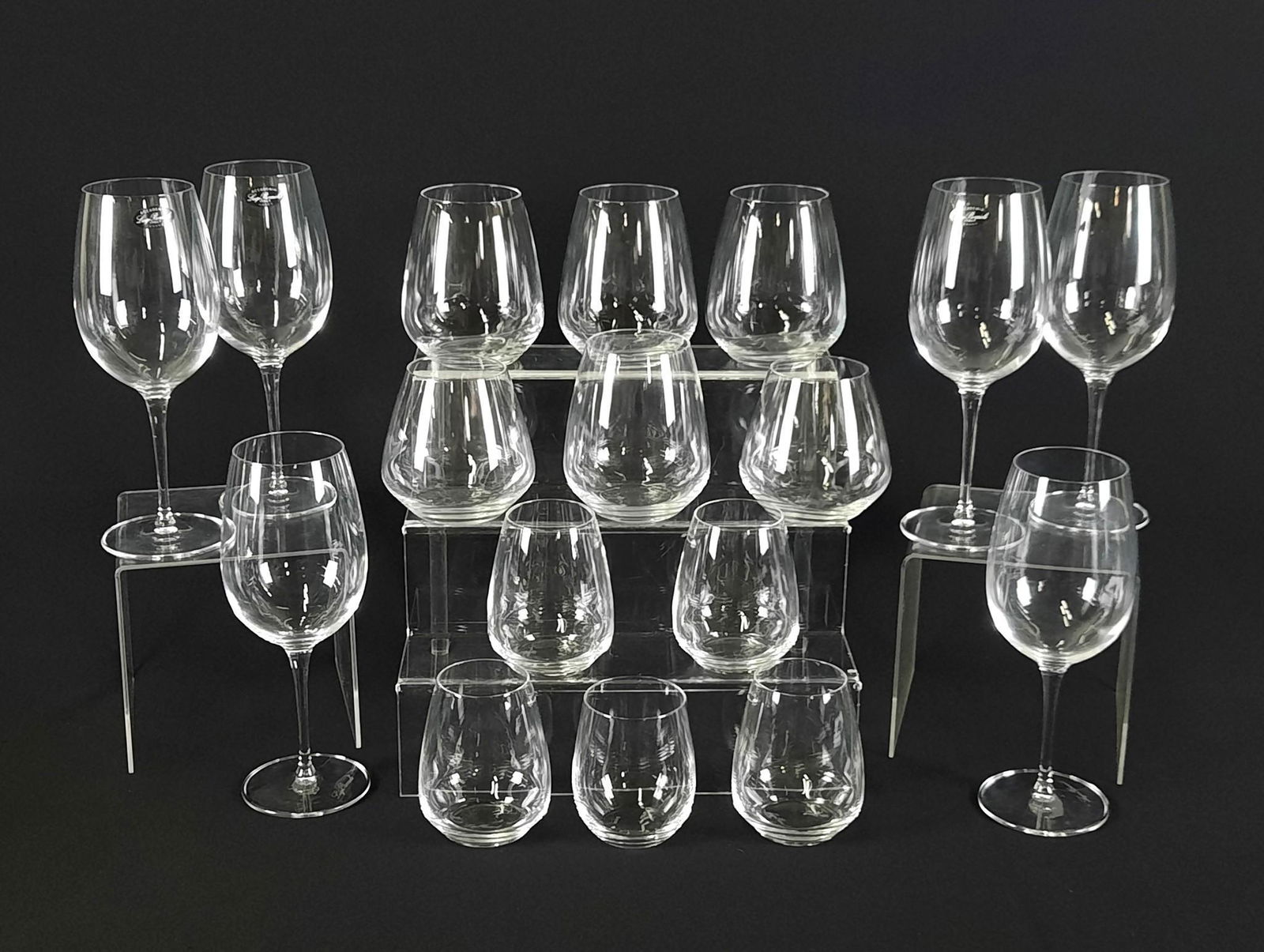 17 Pcs Luigi Bormioli Drinkware (1 of 4)