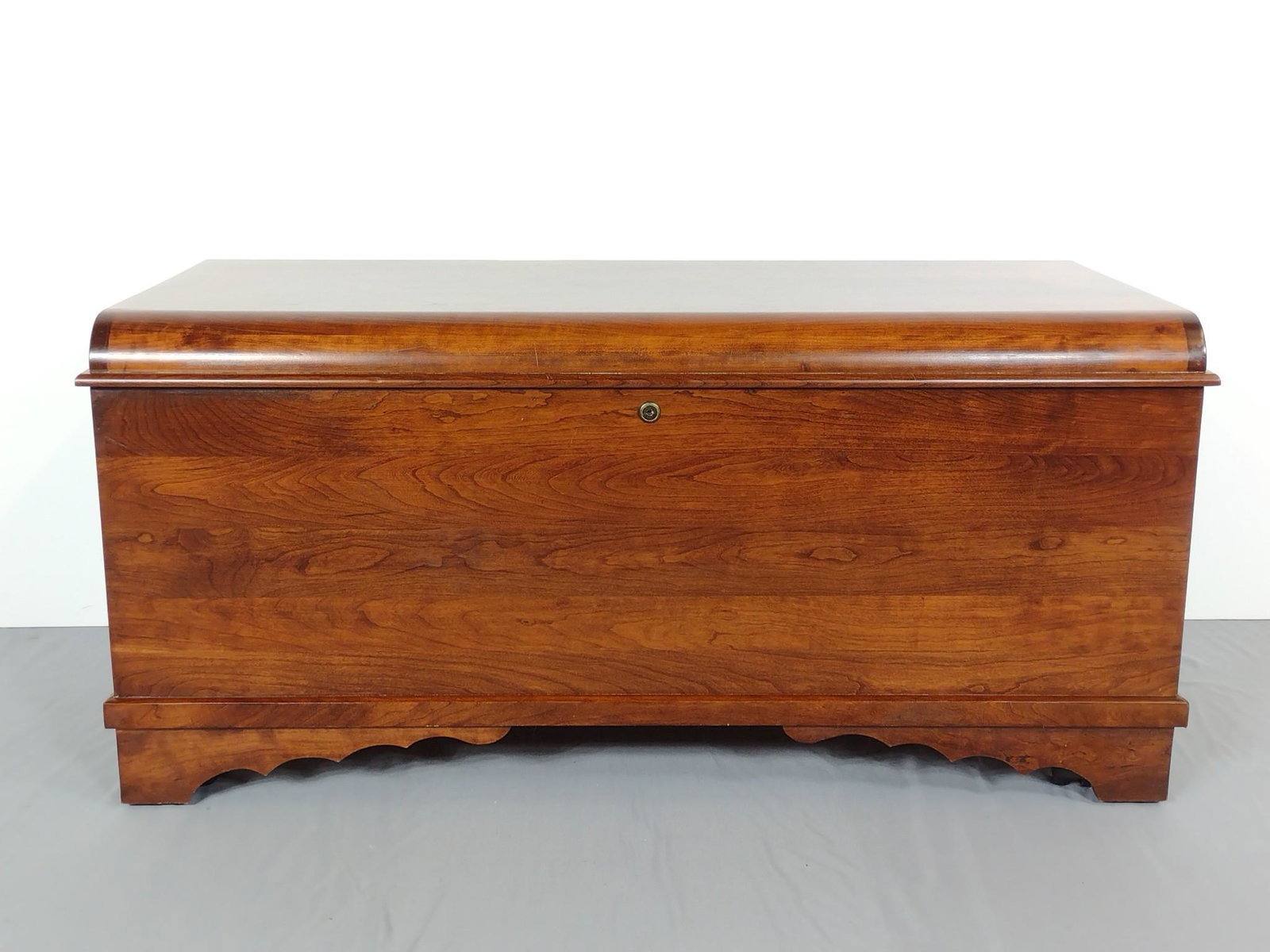 Cedar Chest: 46" wide X 20-1/4" deep X 21-1/2" high. MG. IMPORTANT: Before bidding, please read the terms and conditions. When you registered for the auction you agreed to these terms and will be required to compl