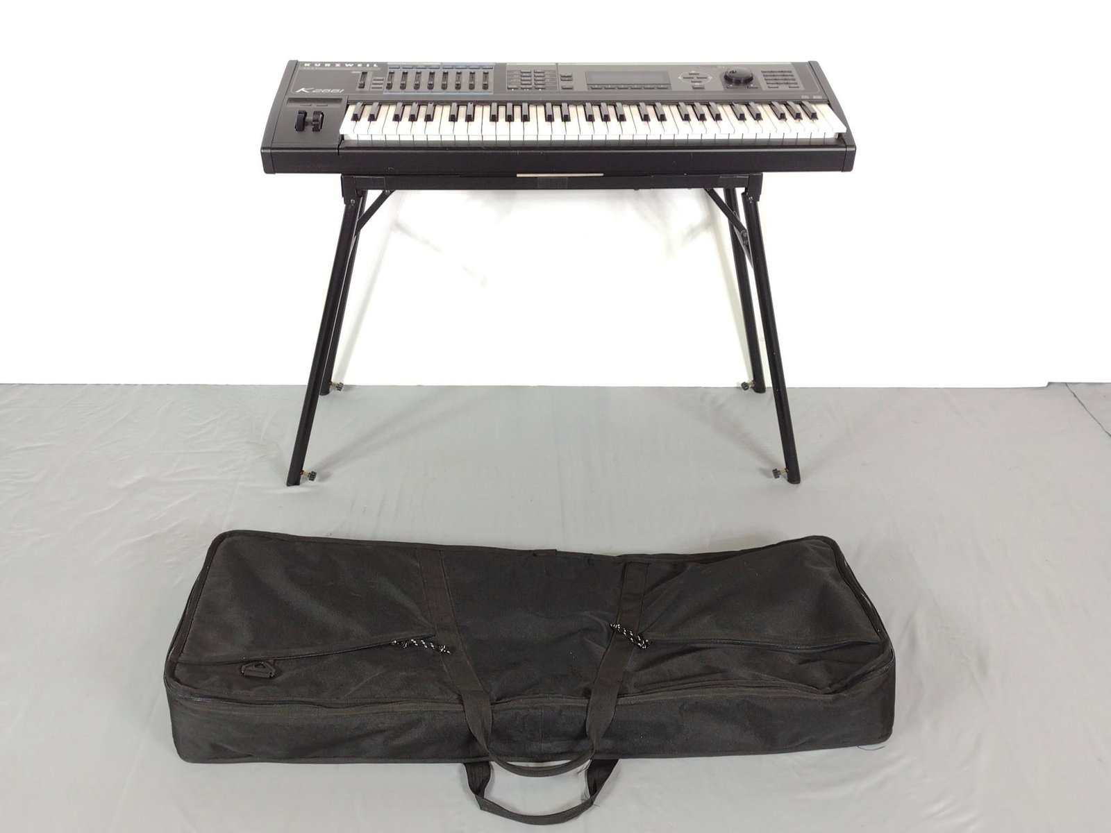 Kurzweil K2661 Keyboard With Stand (1 of 8)