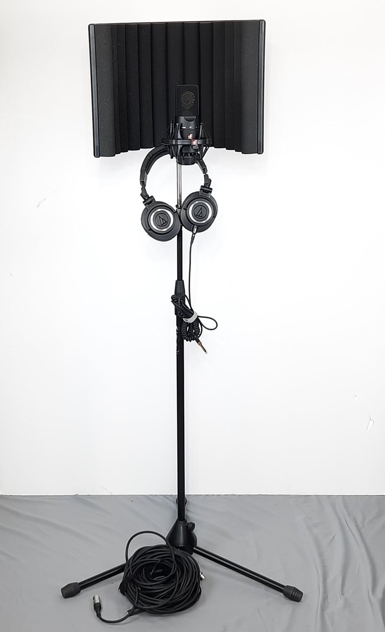 SE Microphone Reflection Filter, Microphone  and Audio Technica Headphones (1 of 7)