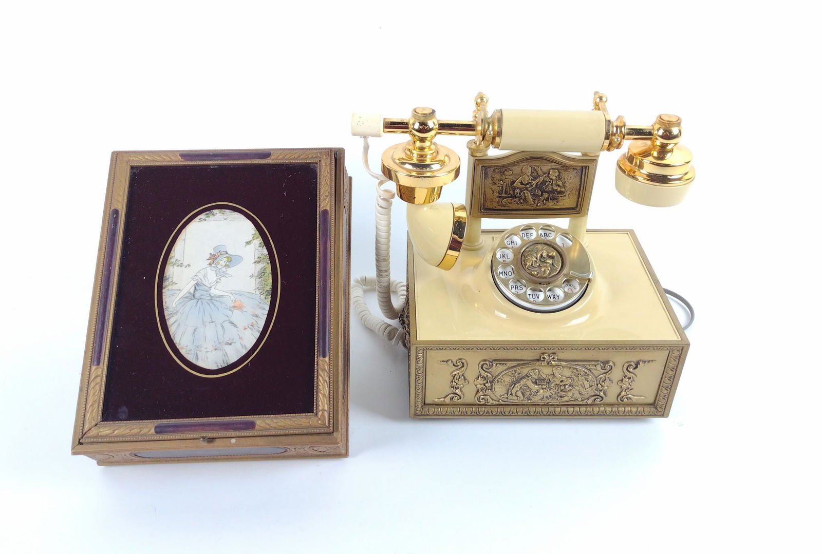 Dresser Box & Western Electric Phone (1 of 5)