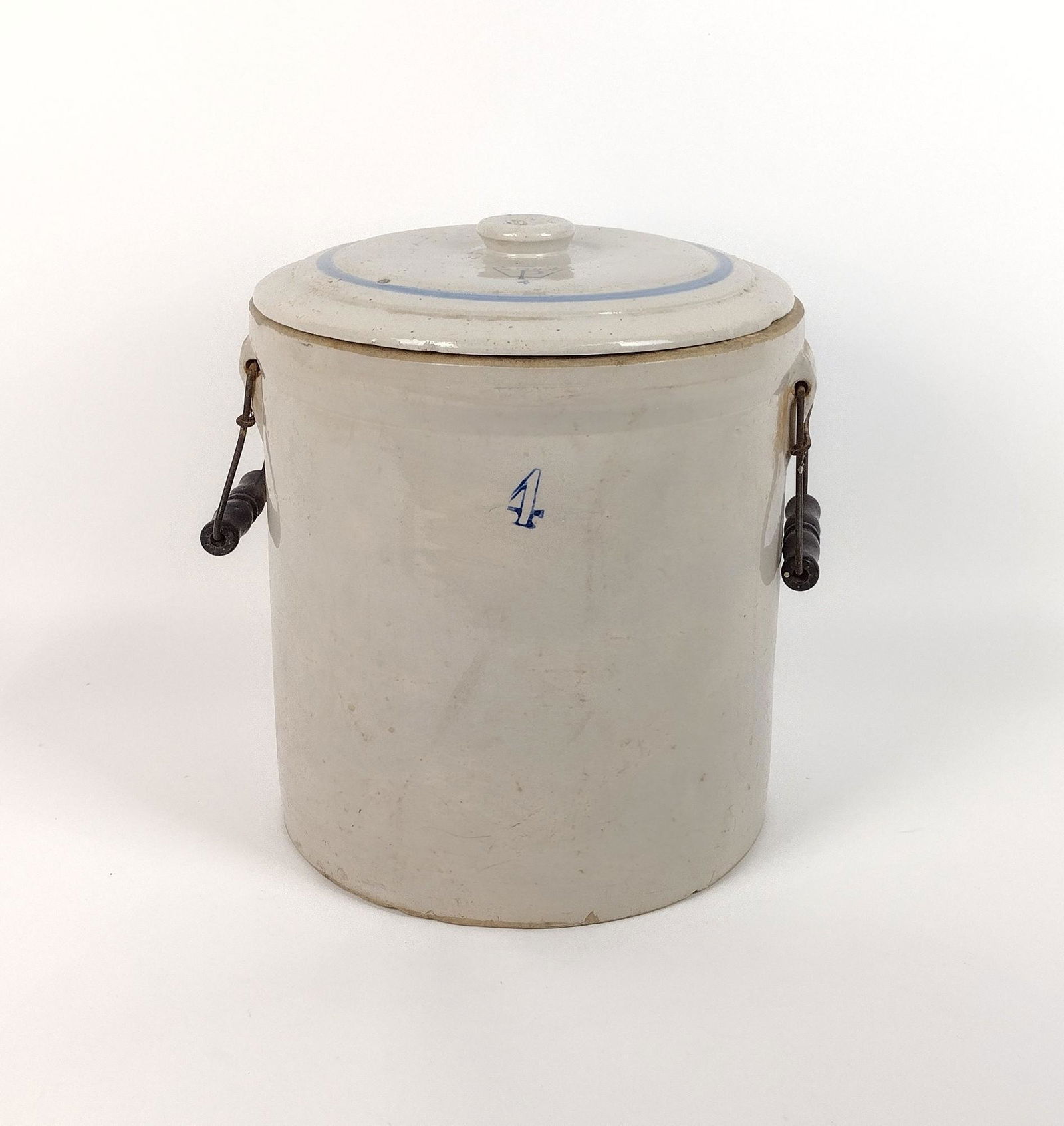 4 Gallon Stoneware Crock with Lid: 12" wide X 13-1/2" high. MEG IMPORTANT: Before bidding, please read the terms and conditions. When you registered for the auction you agreed to these terms and will be required to comply with them.