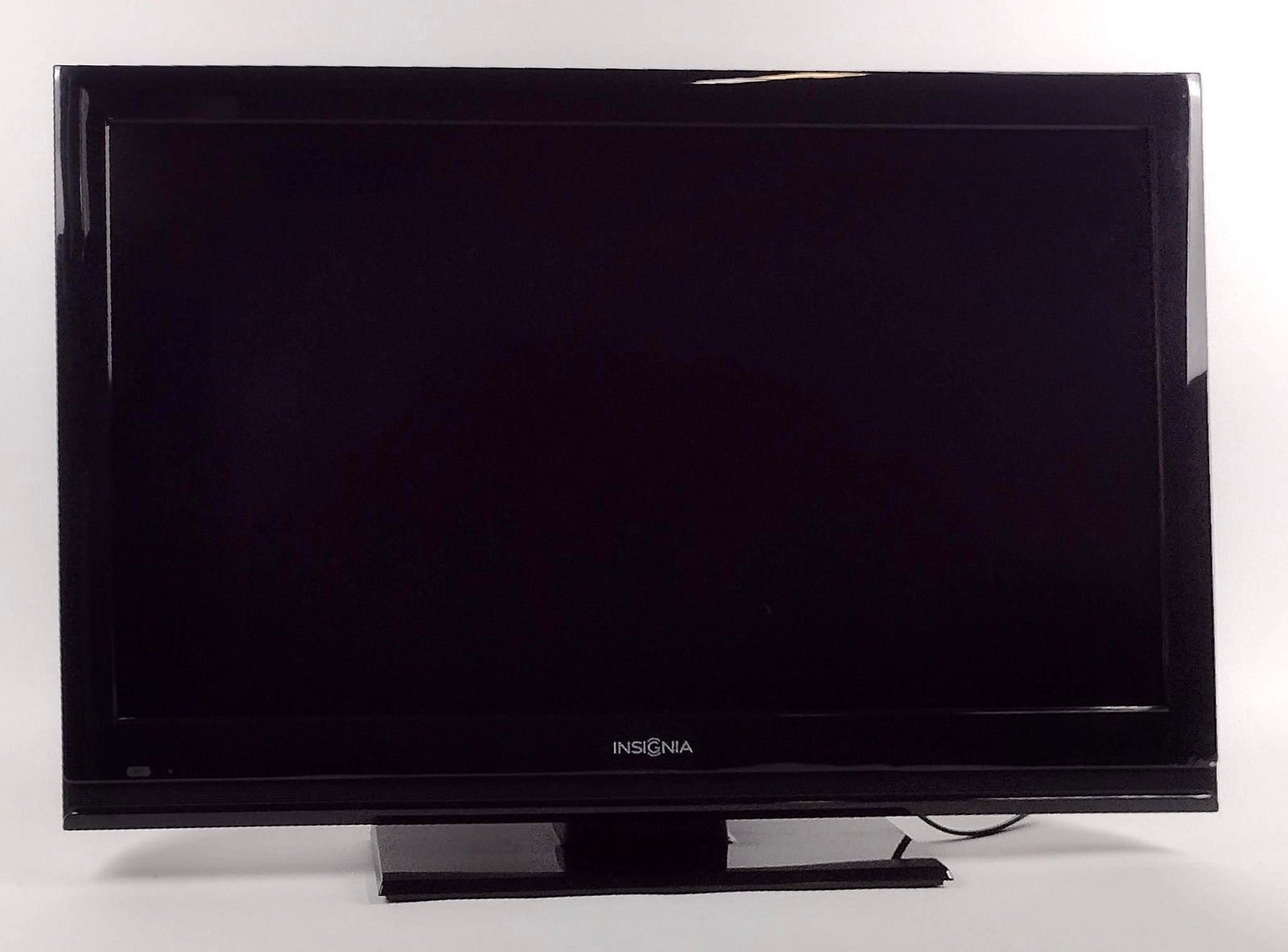 Insignia 30" TV (1 of 3)