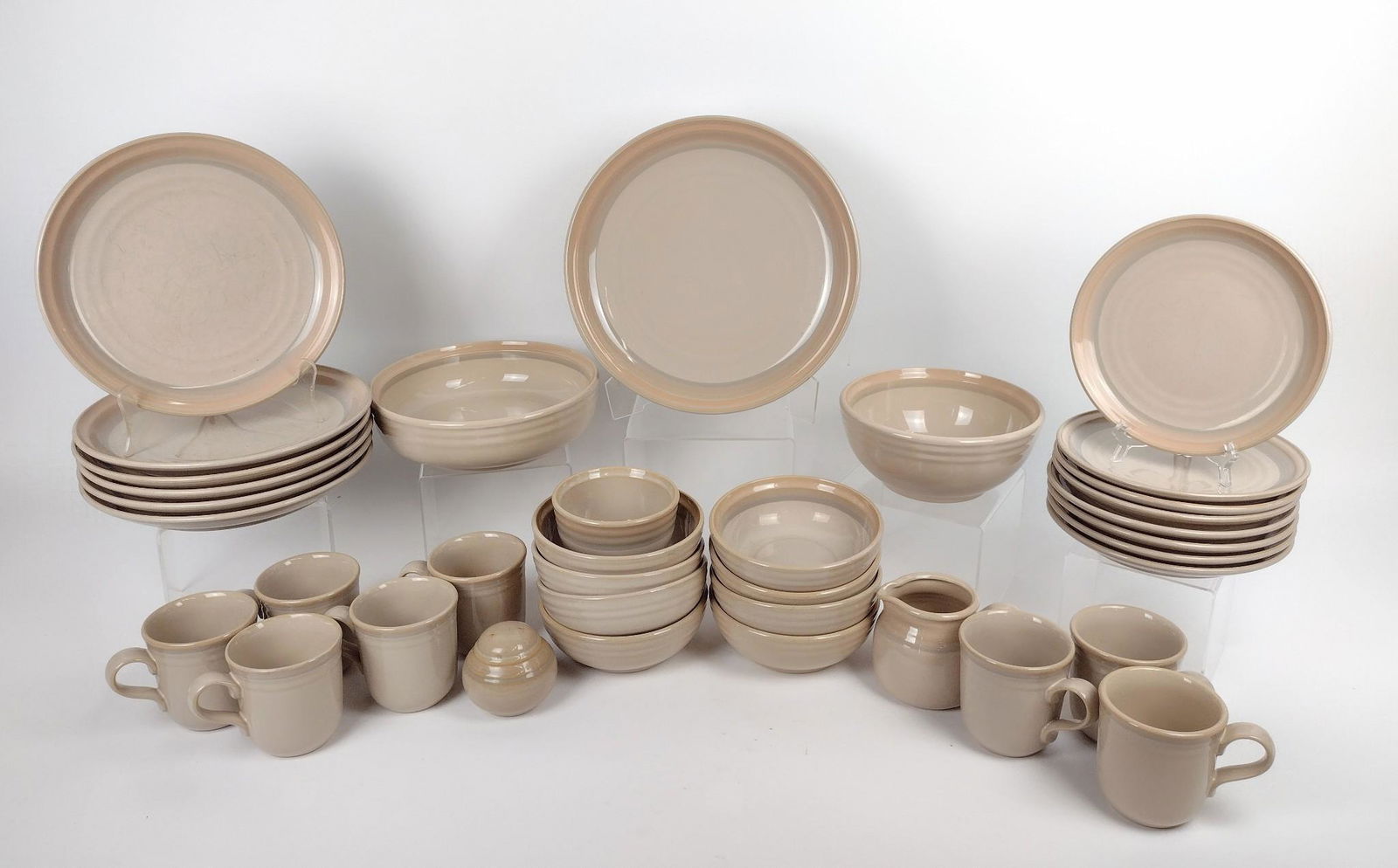 36 Pcs Noritake Sunset Mesa Dinnerware (1 of 3)