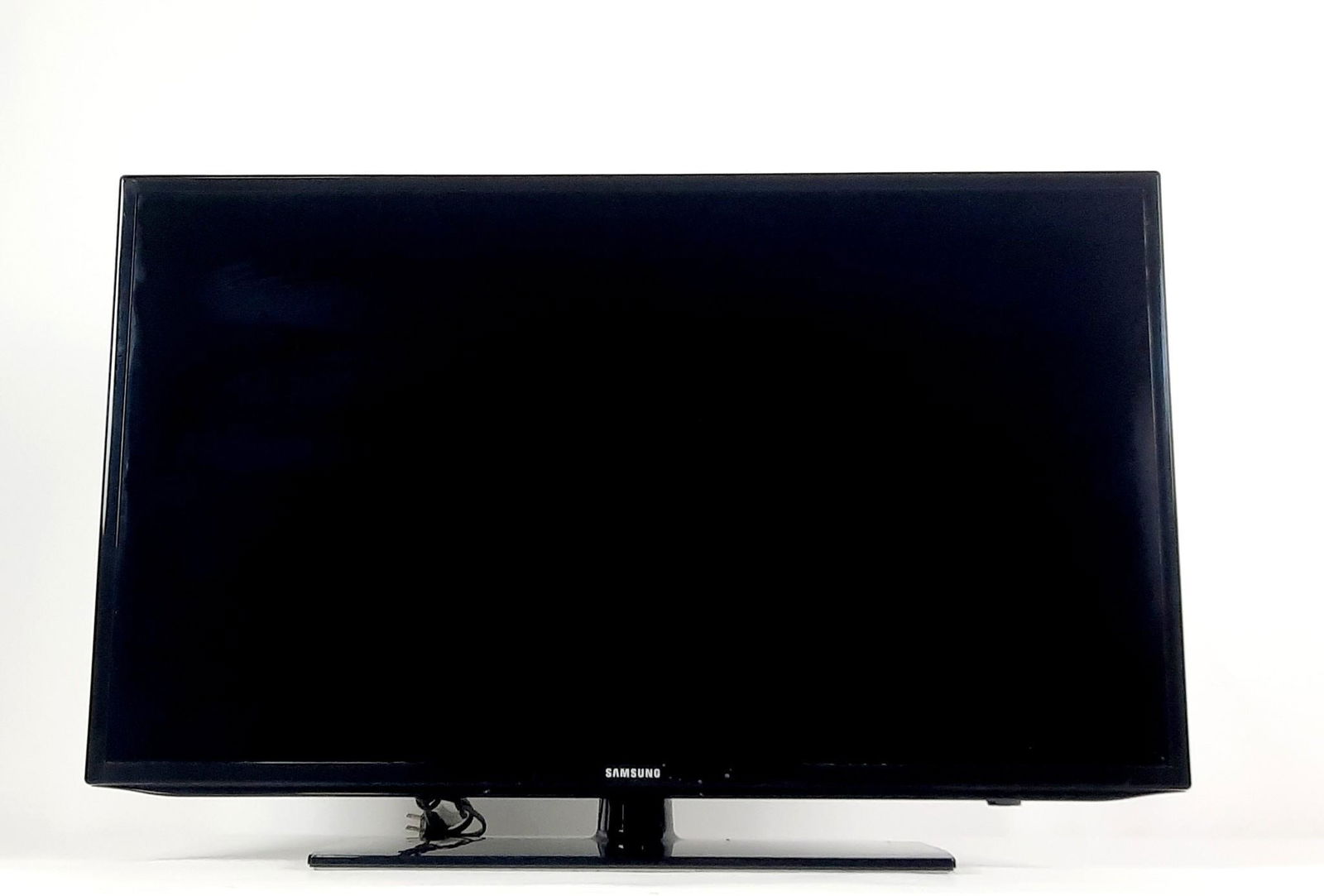 Samsung 40" T.V. (1 of 3)