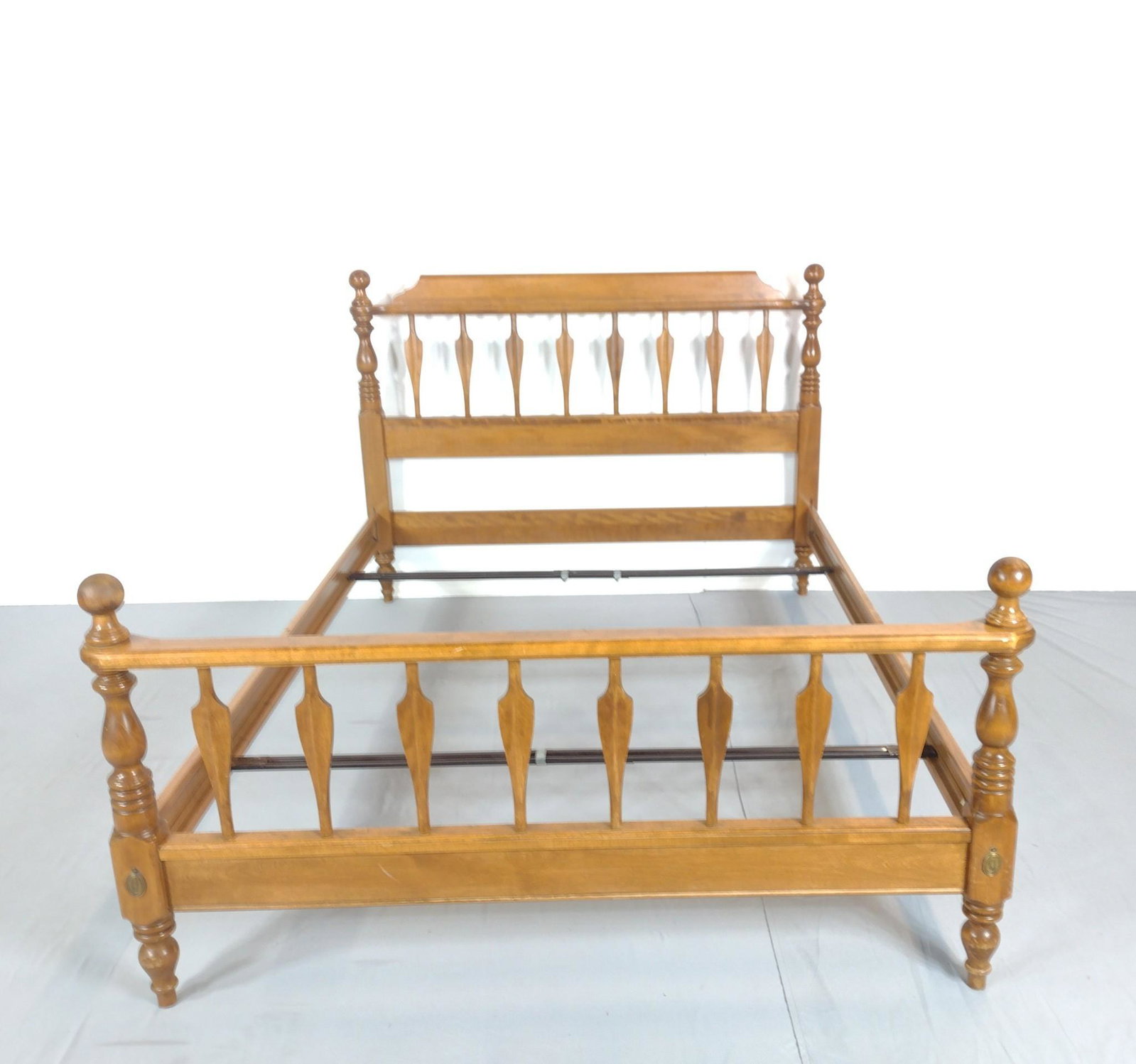 Bed: 57" wide X 80" deep X 41-1/2" high. MG. IMPORTANT: Before bidding, please read the terms and conditions. When you registered for the auction you agreed to these terms and will be required to comply wi