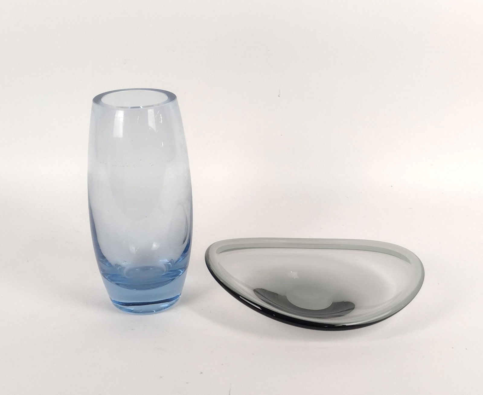 2 Pcs Holmegaard Glass: 3-1/2" to 10" wide X 2-1/4" to 9-3/4" high. MEG IMPORTANT: Before bidding, please read the terms and conditions. When you registered for the auction you agreed to these terms and will be required to c