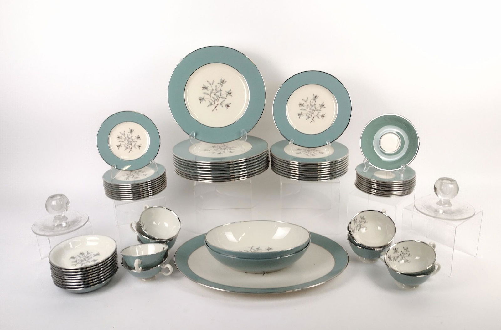64 Pcs Lenox Kingsley Dinnerware (1 of 3)