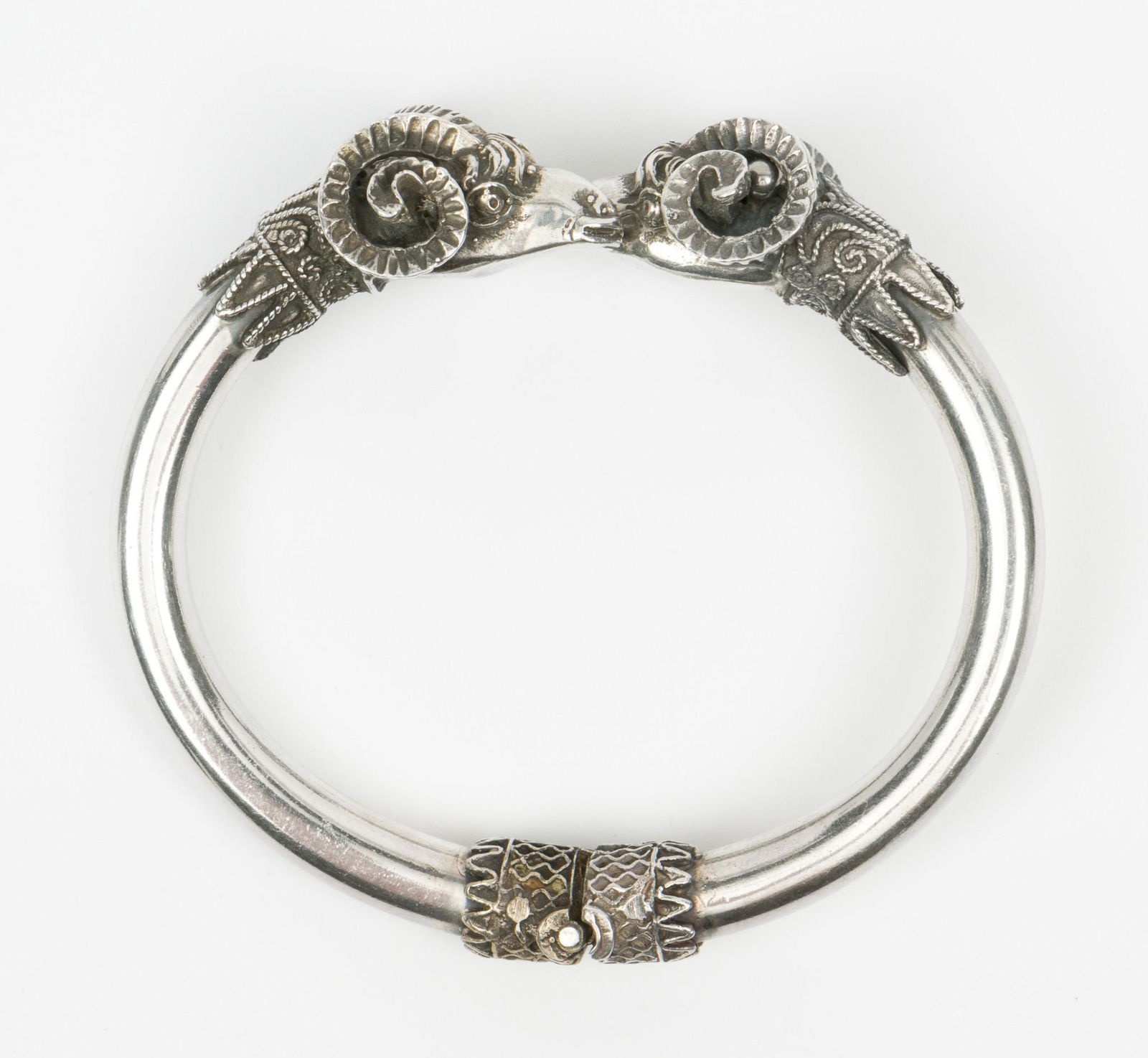 Sterling Rams Head Hinged Bangle (1 of 4)