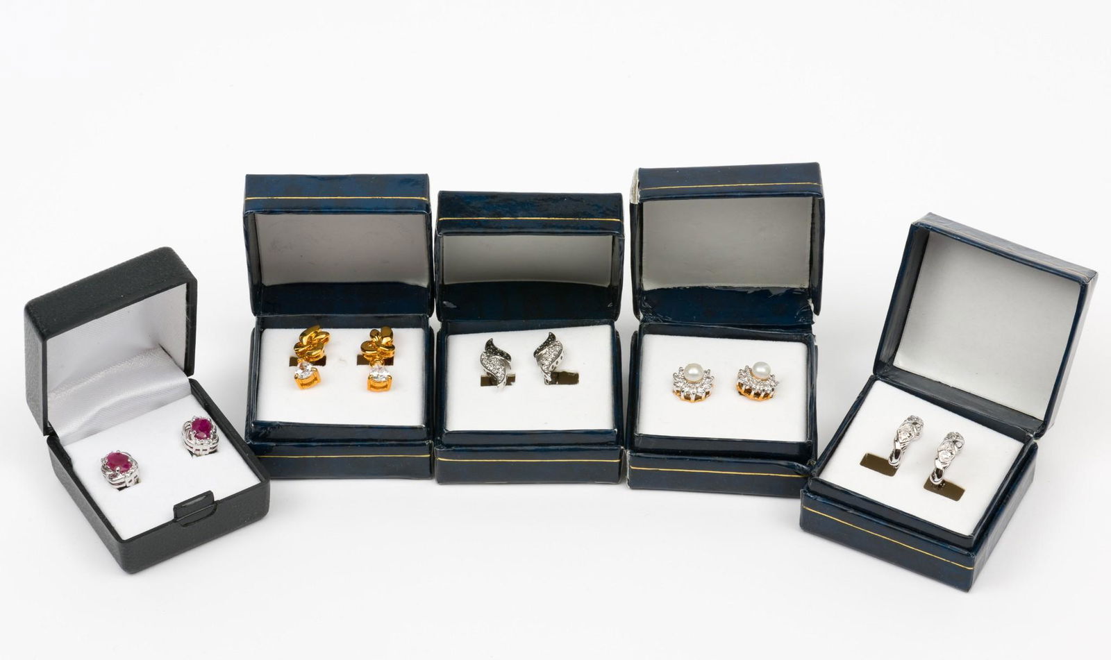 5 Pairs Goldplated Fashion Earrings (1 of 6)