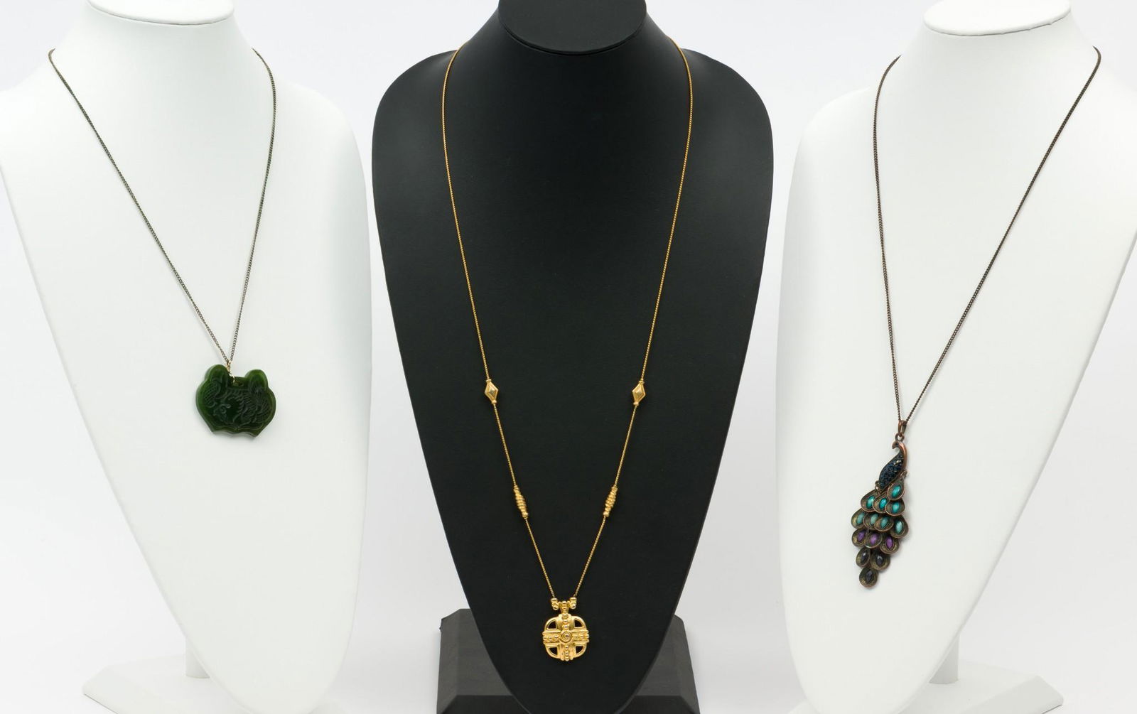 3 Pendant Necklaces Incl Jade (1 of 12)
