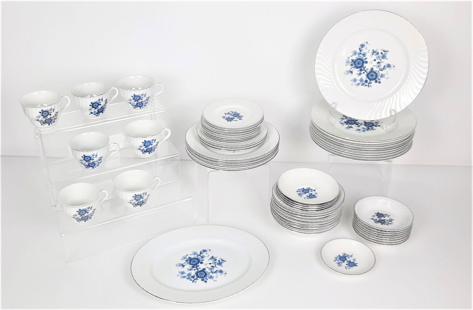 57 Pcs Royal Blue Ironstone Enoch Wedgwood Dinnerware (1 of 3)
