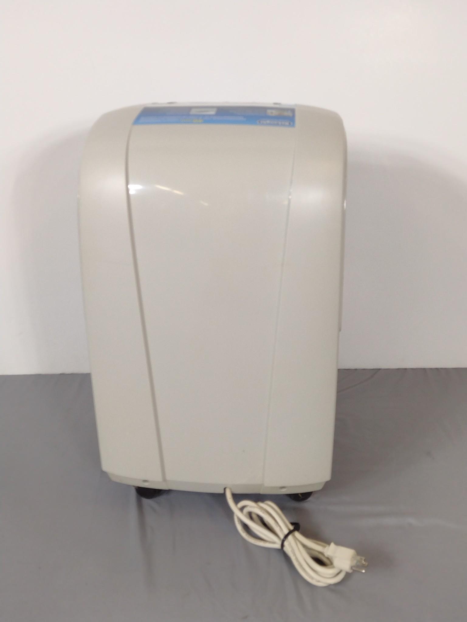 DeLonghi DE 400 Dehumidifier (1 of 4)