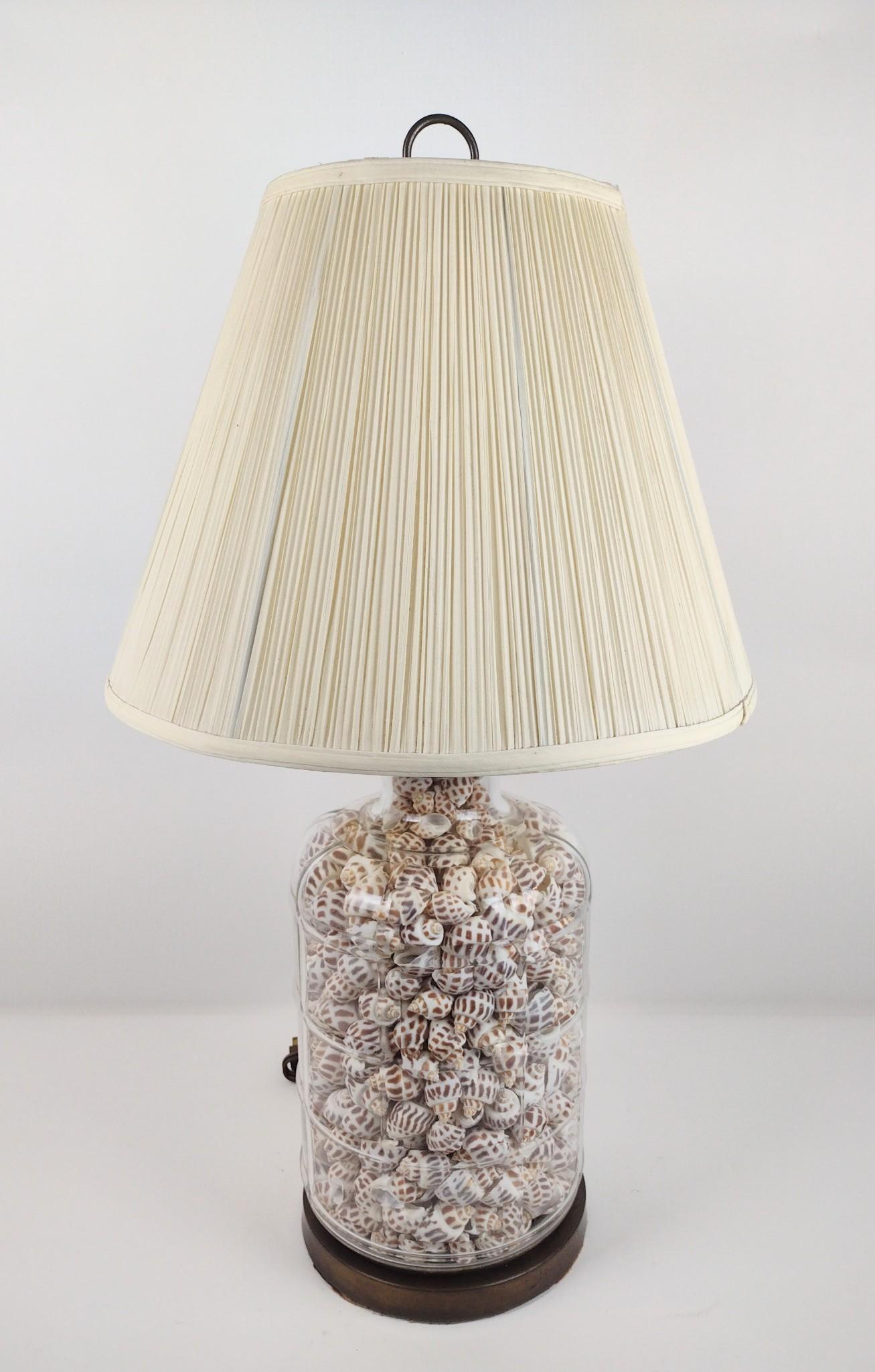 Seashell Lamp (1 of 2)