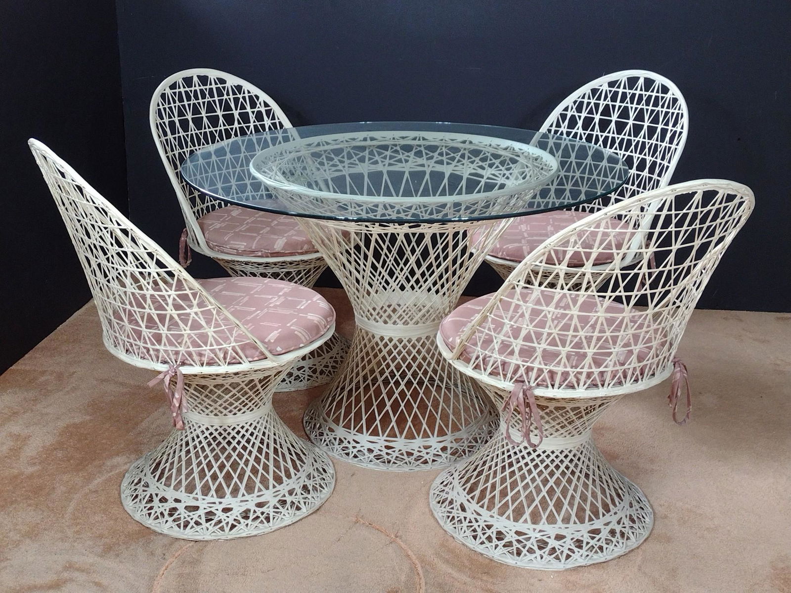 Spun Fiberglass Round Glass Top Table & Chair Set (1 of 7)