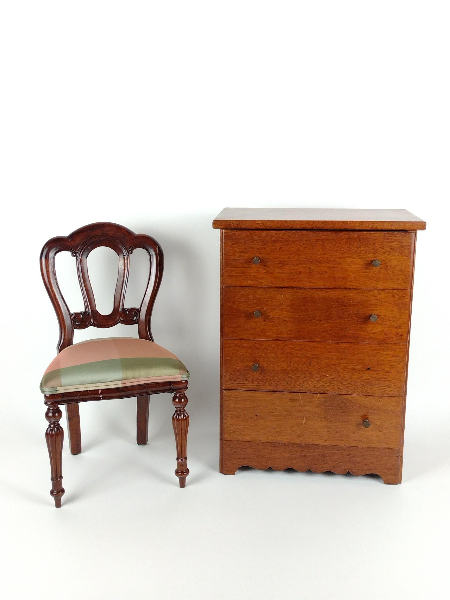 2 Pcs Miniature Furniture Incl Chest of Drawers (1 of 10)