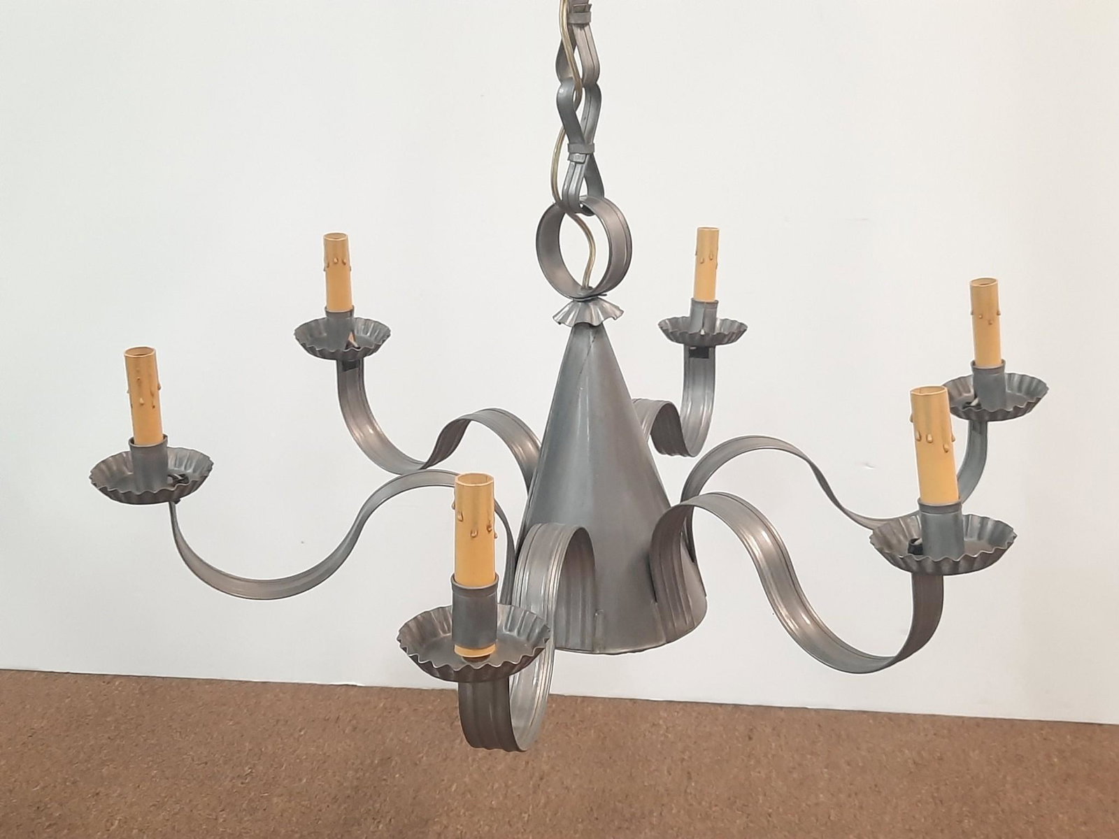 6 Arm Tin Hanging Chandelier: Working. Unmarked. 28" diameter x 36-1/2" high. LR IMPORTANT: Before bidding, please read the terms and conditions. When you registered for the auction you agreed to these terms and will be required t