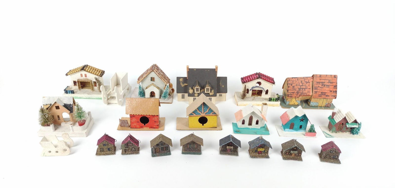 21 Pcs Antique Cardboard Village (1 of 5)