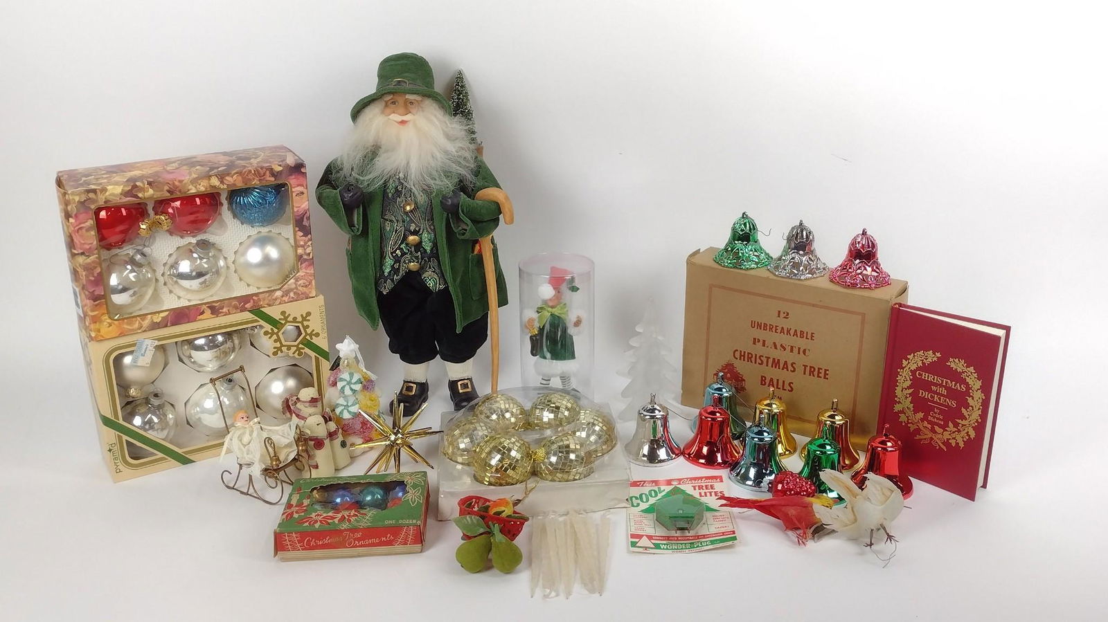 Lg Grouping Christmas Decorations incl The Christmas Pickle (1 of 3)