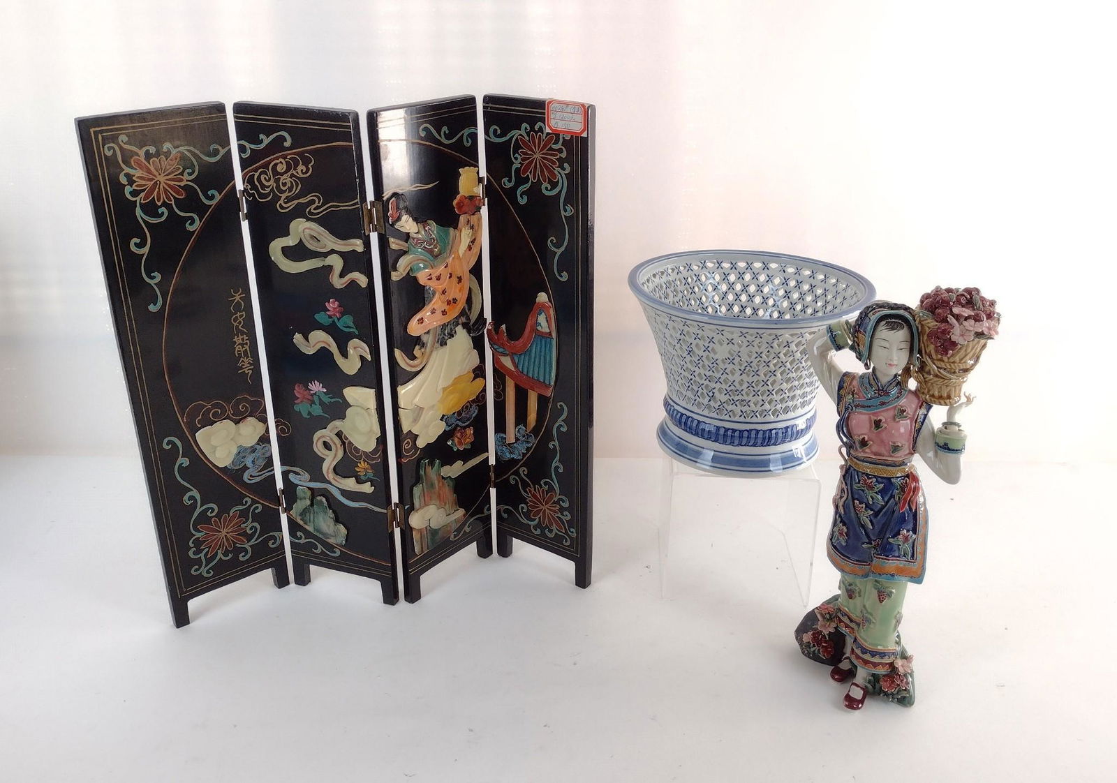 3 Asian Articles incl Screen (1 of 6)