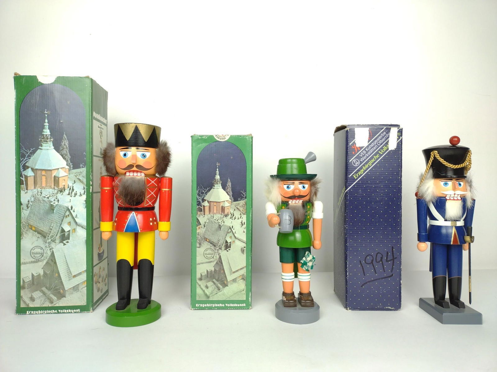 3 Nut Crackers incl Volkskunst and Erzgebingische (1 of 7)