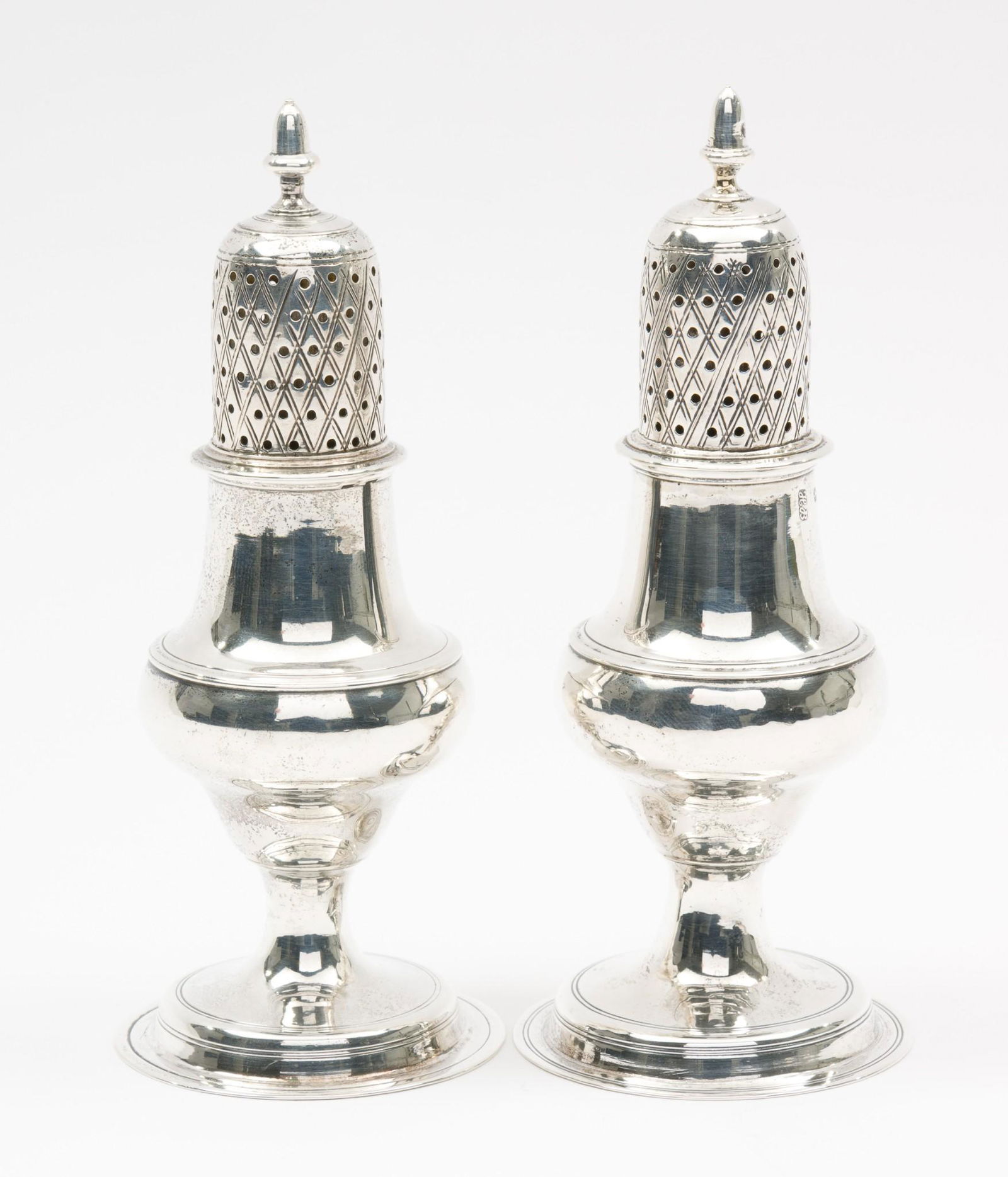 Pair of 1780s George III, Hester Bateman Sterling Muffineers (1 of 6)