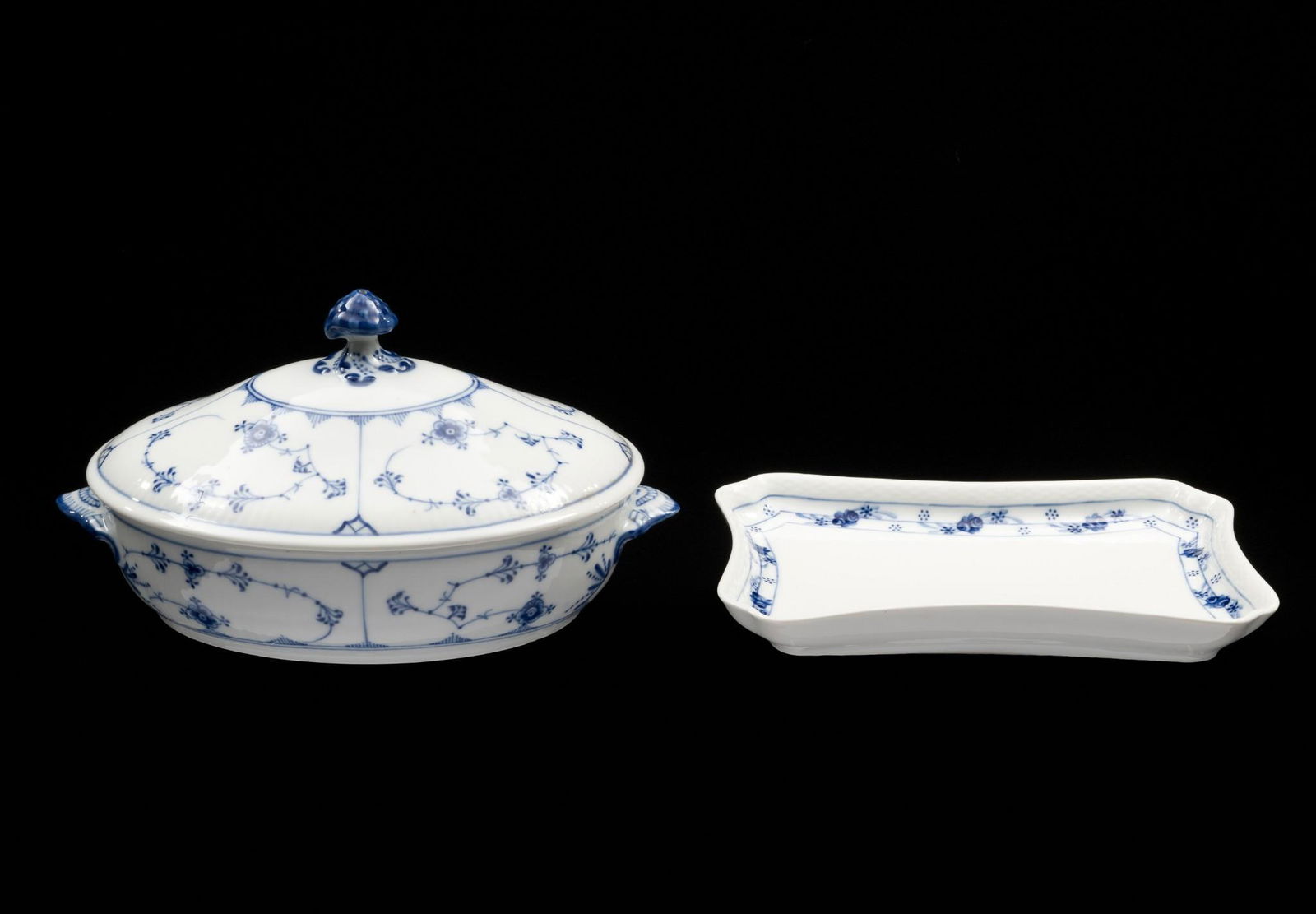2 Pcs Royal Copenhagen Dishware (1 of 13)