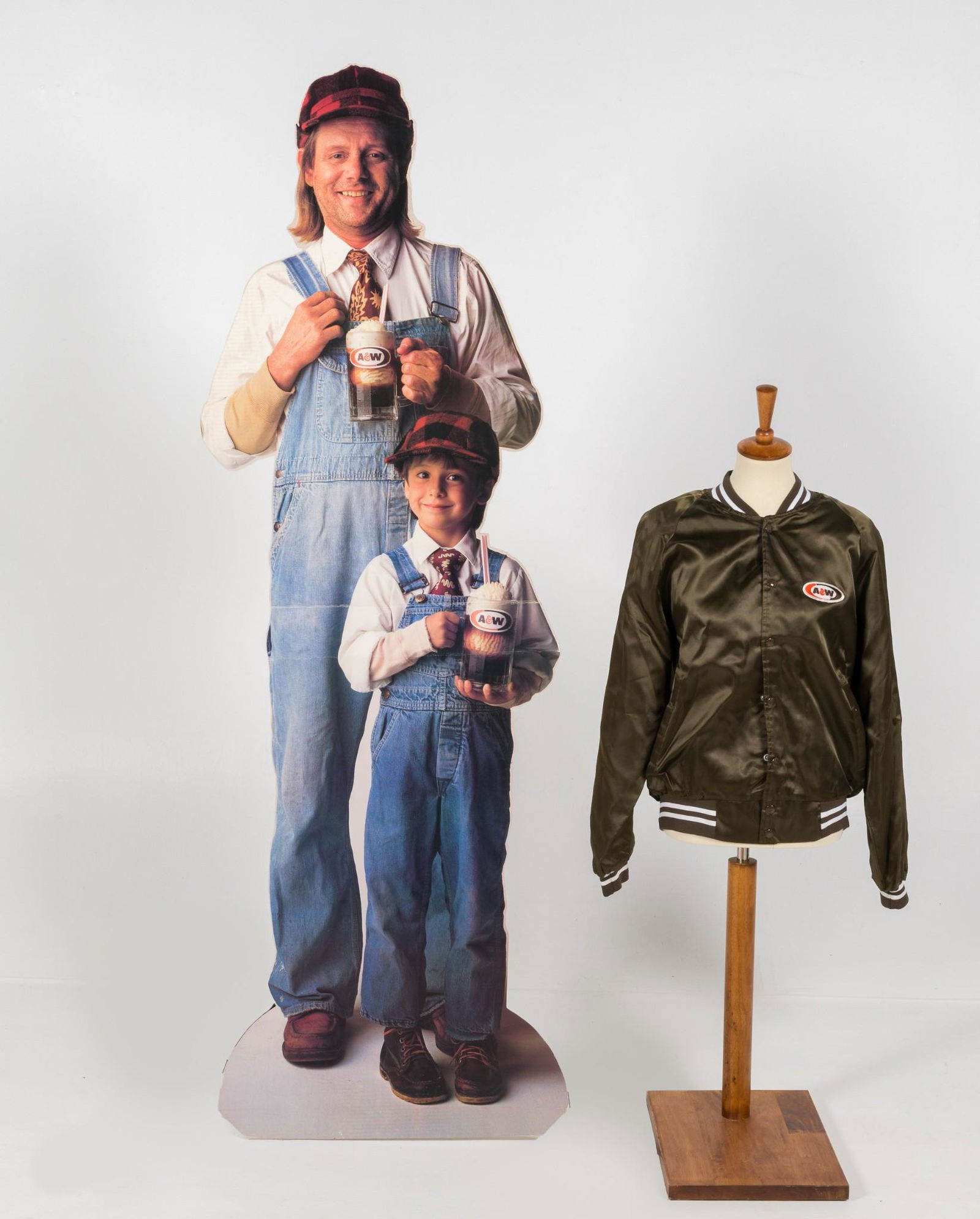 A&W Wm. Sanderson Standee Cutout Advertisement & Jacket (1 of 7)