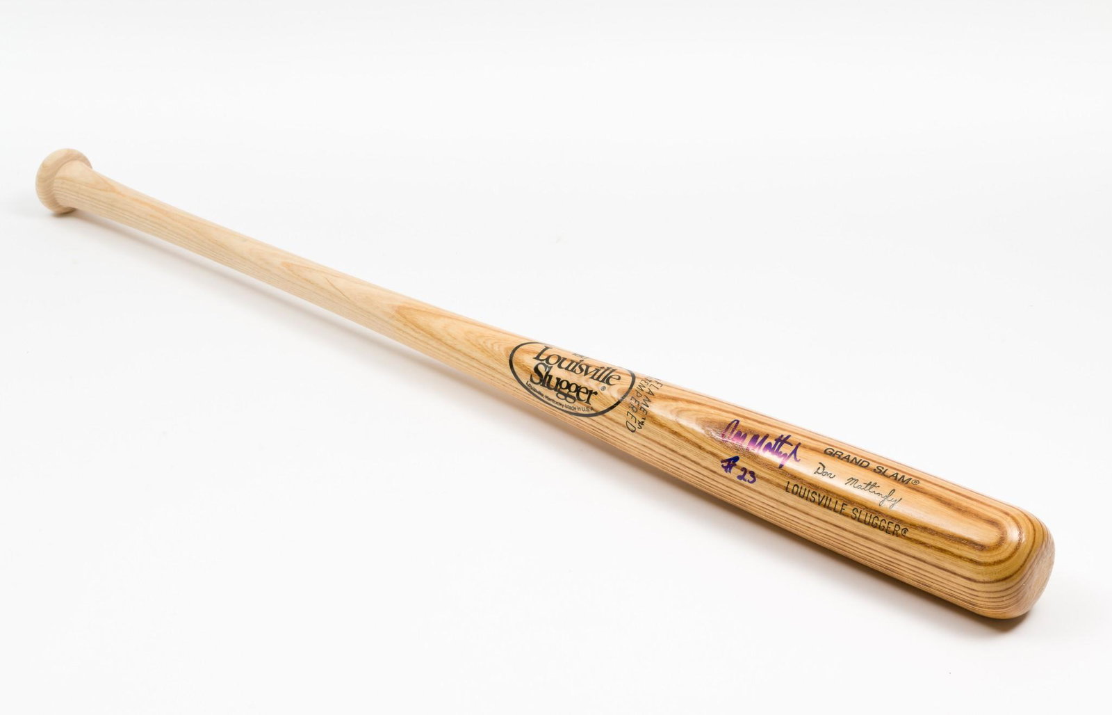 Don Mattingly Autographed Bat: With C.O.A. H.O.F. DP. IMPORTANT: Before bidding, please read the terms and conditions. When you registered for the auction you agreed to these terms and will be required to comply with them.