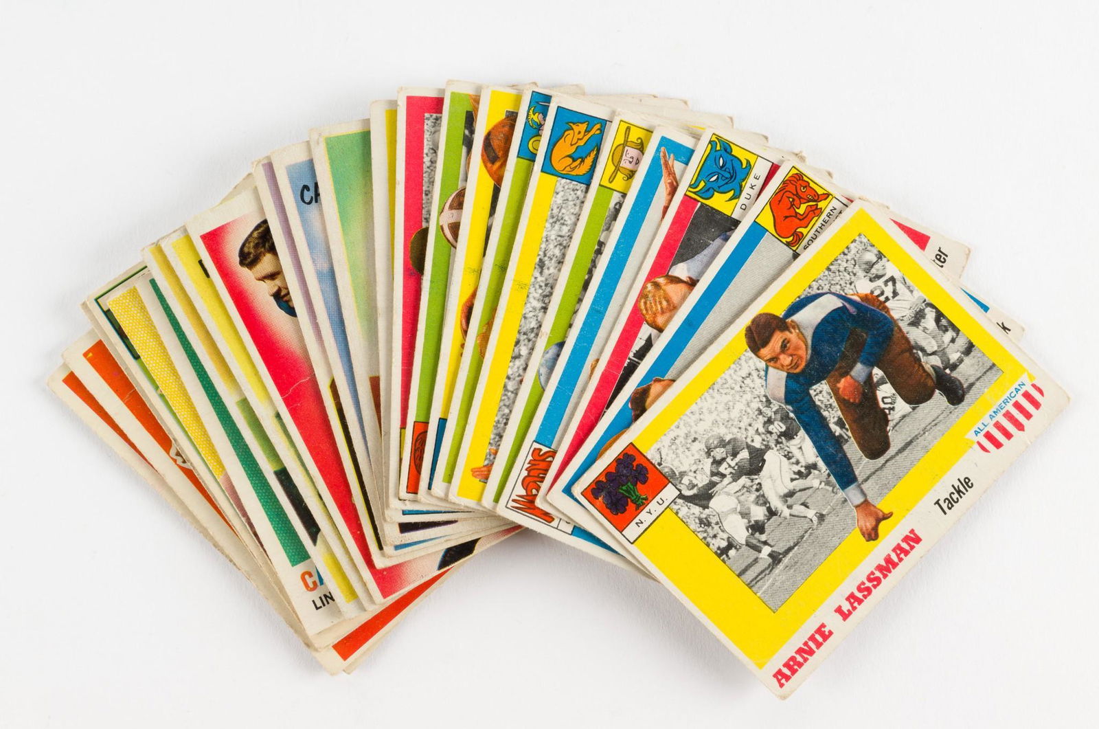 23 Vintage Football Cards Incl Topps (1 of 7)