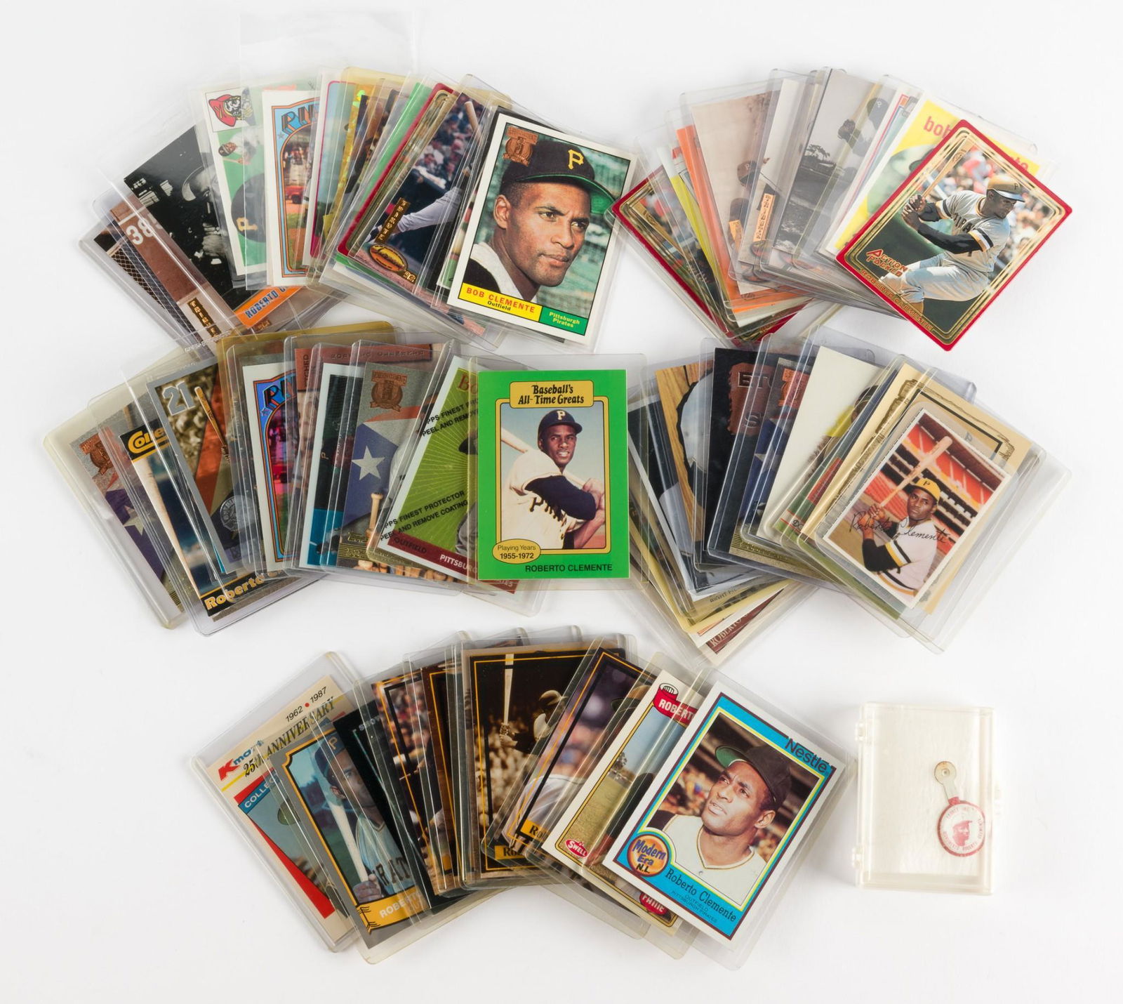 63 Pcs Roberto Clemente Reprint Cards Incl 1977 TCMA (1 of 11)
