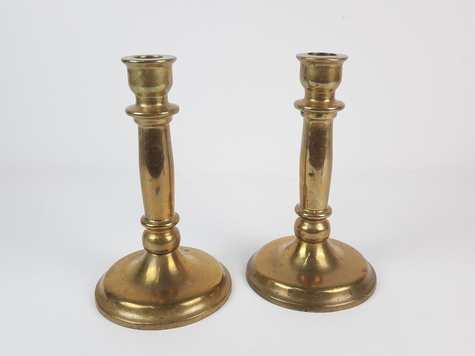 Pr Heavy Brass Candle Sticks (1 of 2)