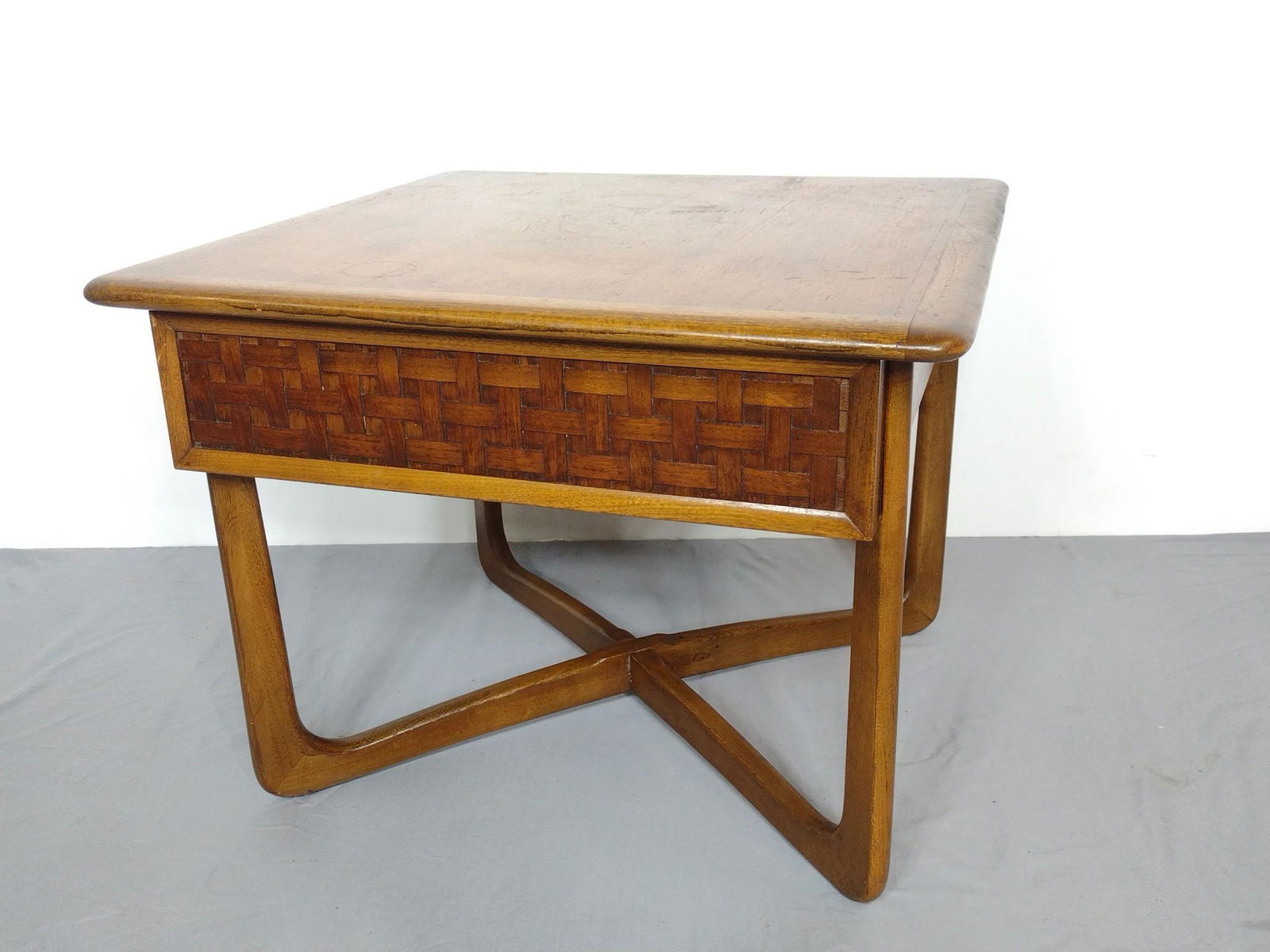 Lane Single Drawer End Table (1 of 7)