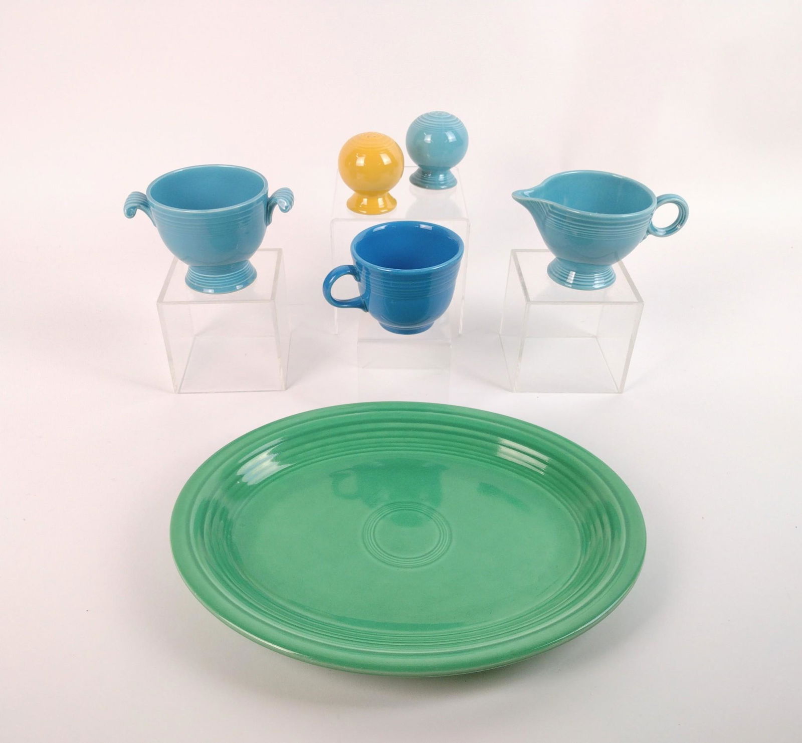 6 Pcs Fiestaware: Tray 10" deep x 12-1/2" long. RM IMPORTANT: Before bidding, please read the terms and conditions. When you registered for the auction you agreed to these terms and will be required to comply with them