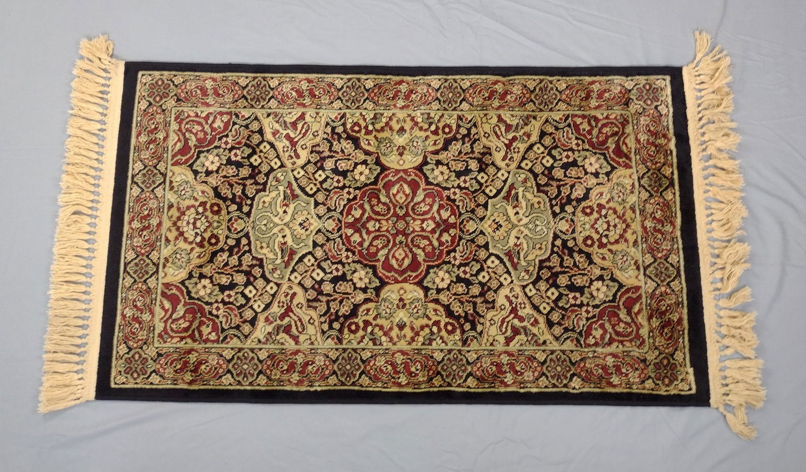 Contemporary Area Rug (1 of 4)