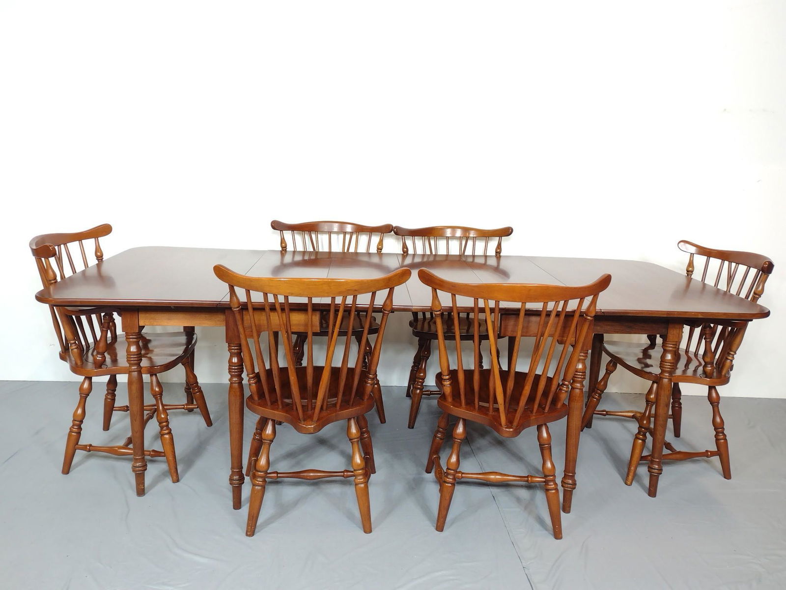 Henkel Harris Black Cherry Table and 6 Chairs (1 of 13)