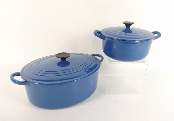 Le Creuset Oval and Round Dutch Ovens (0361) on Nov 26, 2022 Cordier