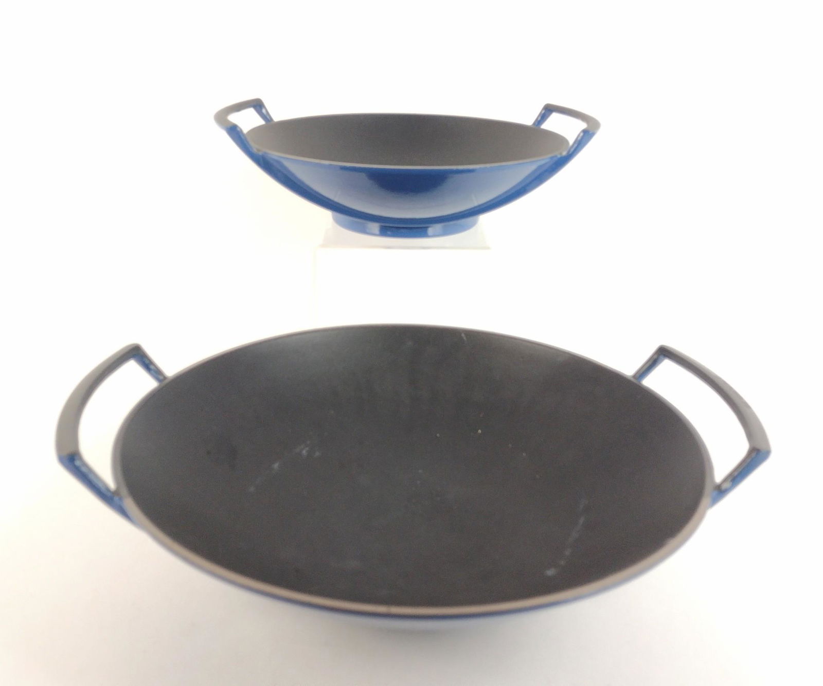 2 Le Creuset Woks (1 of 5)